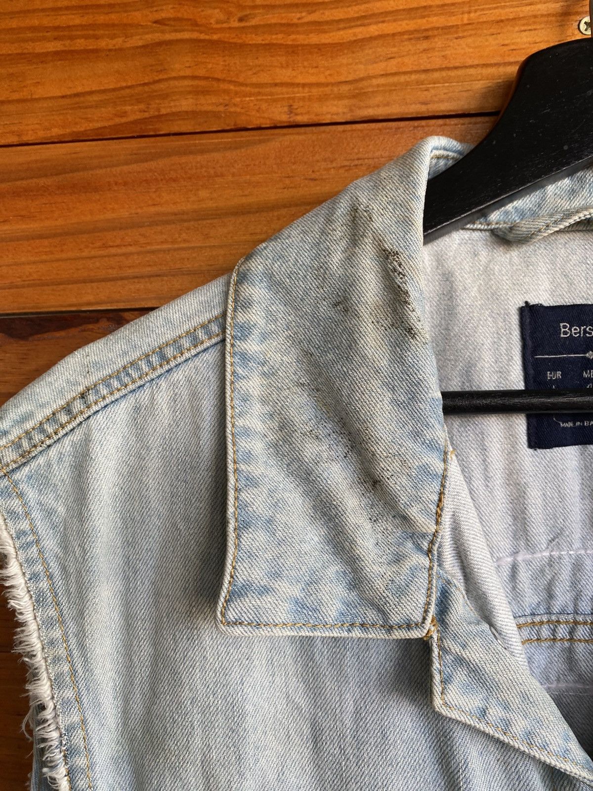 Bershka Bershka Denim Vest Light Wash Sleeveless Jacket Tiger Patch Size US L / EU 52-54 / 3 - 8 Thumbnail