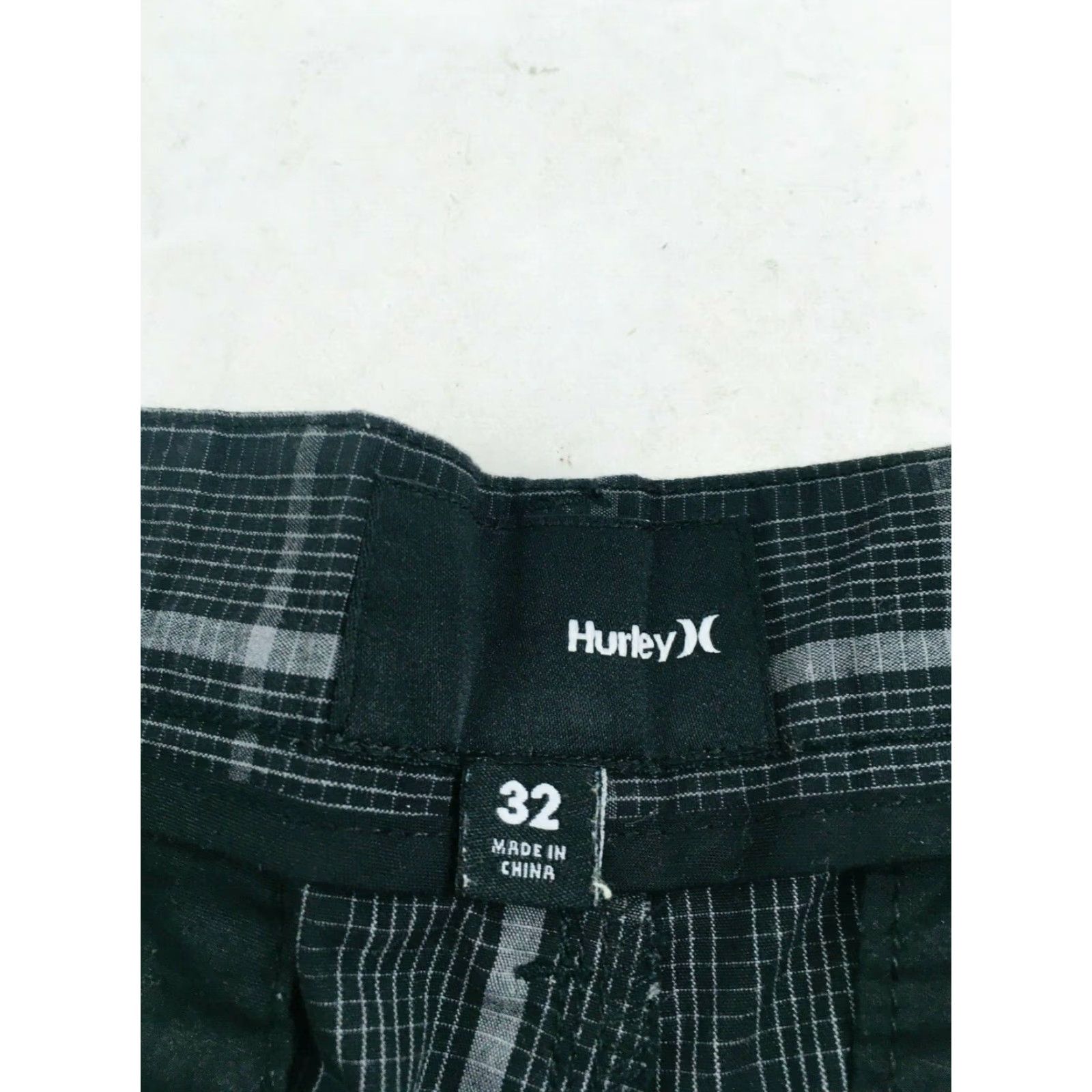 Hurley Hurley Shorts Men’s Size 32 Black Gray Plaid Classic Outdoors Flat Front Pockets Size US 32 / EU 48 - 4 Thumbnail