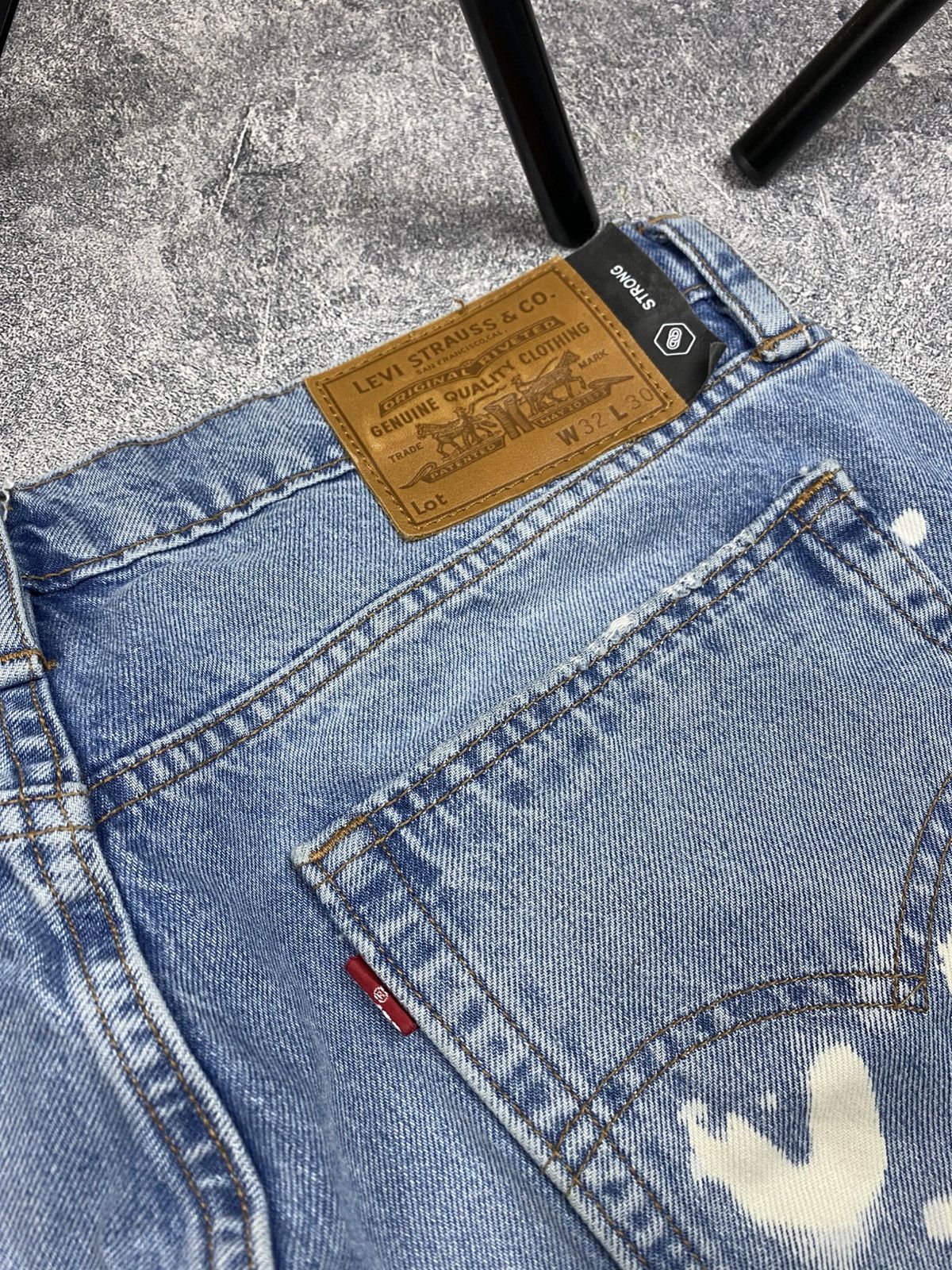 Levi's Levis Custom Faded Distressed Crazy Jeans Size US 32 / EU 48 - 6 Thumbnail