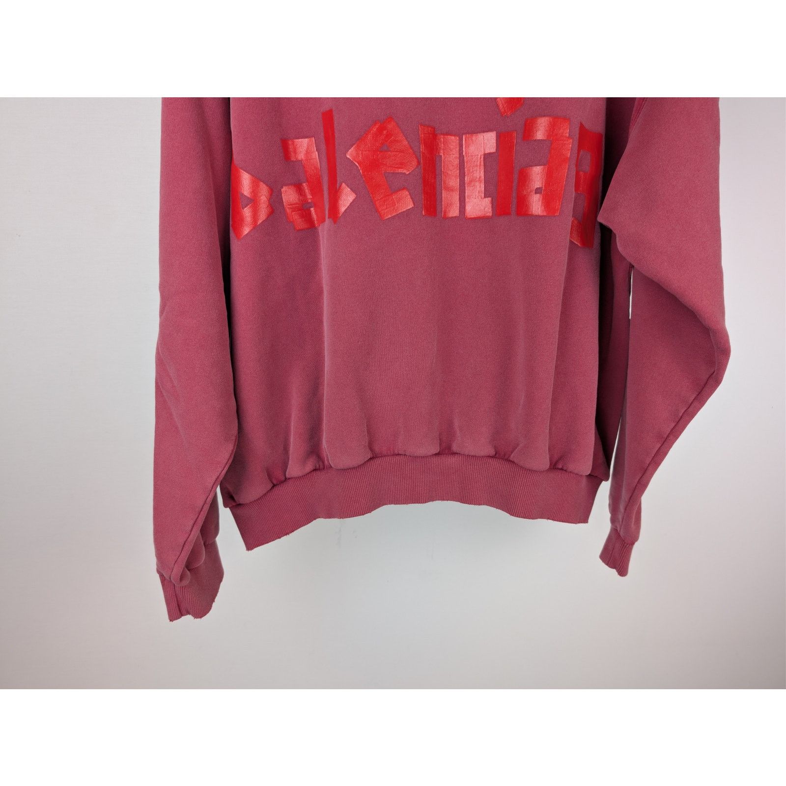 Balenciaga o1rshd1 Tape Type Ripped Pocket Hoodie in Raspberry Size US S / EU 44-46 / 1 - 12 Thumbnail