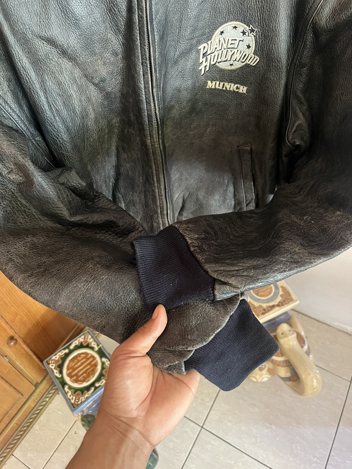 Planet Hollywood 1995 Planet Hollywood Munich, Germany Leather Jacket Size US XL / EU 56 / 4 - 8 Thumbnail