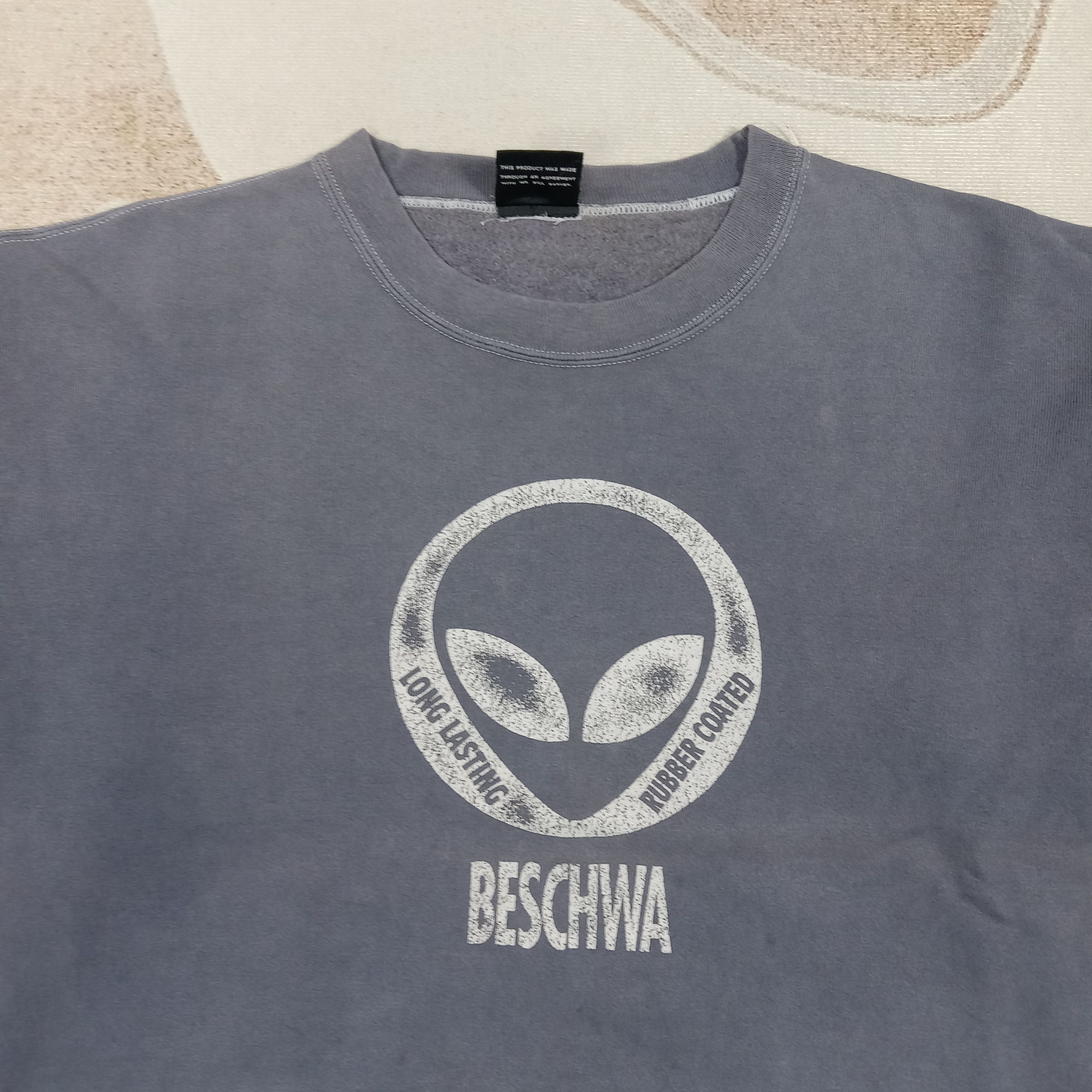 Vintage 90's Beschwa Alien Streetwear Sweatshirt C288N19 Size US L / EU 52-54 / 3 - 2 Thumbnail