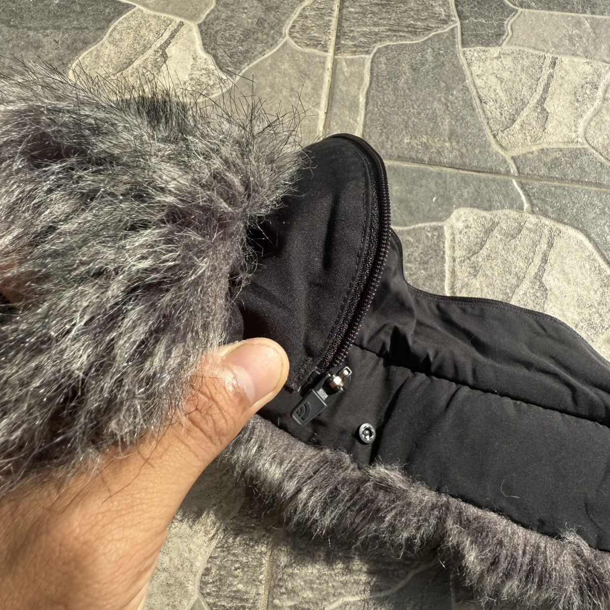 The North Face Fur Bow String Silencer The North Face Size ONE SIZE - 4 Thumbnail