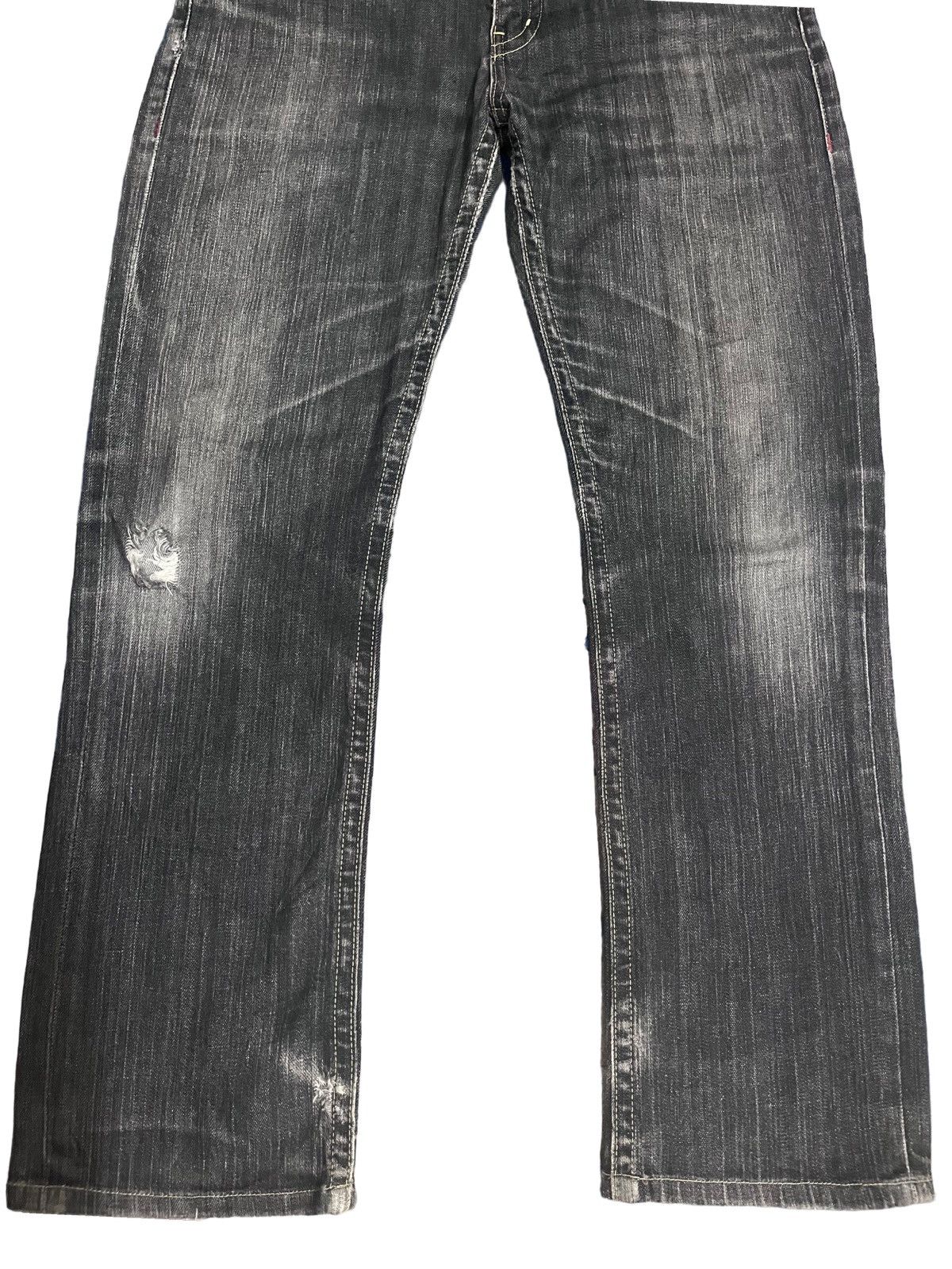 Beauty Beast × Jun Takahashi × Uniqlo Vintage Premium Uniqlo Distressed Style Jeans Size US 33 - 3 Thumbnail