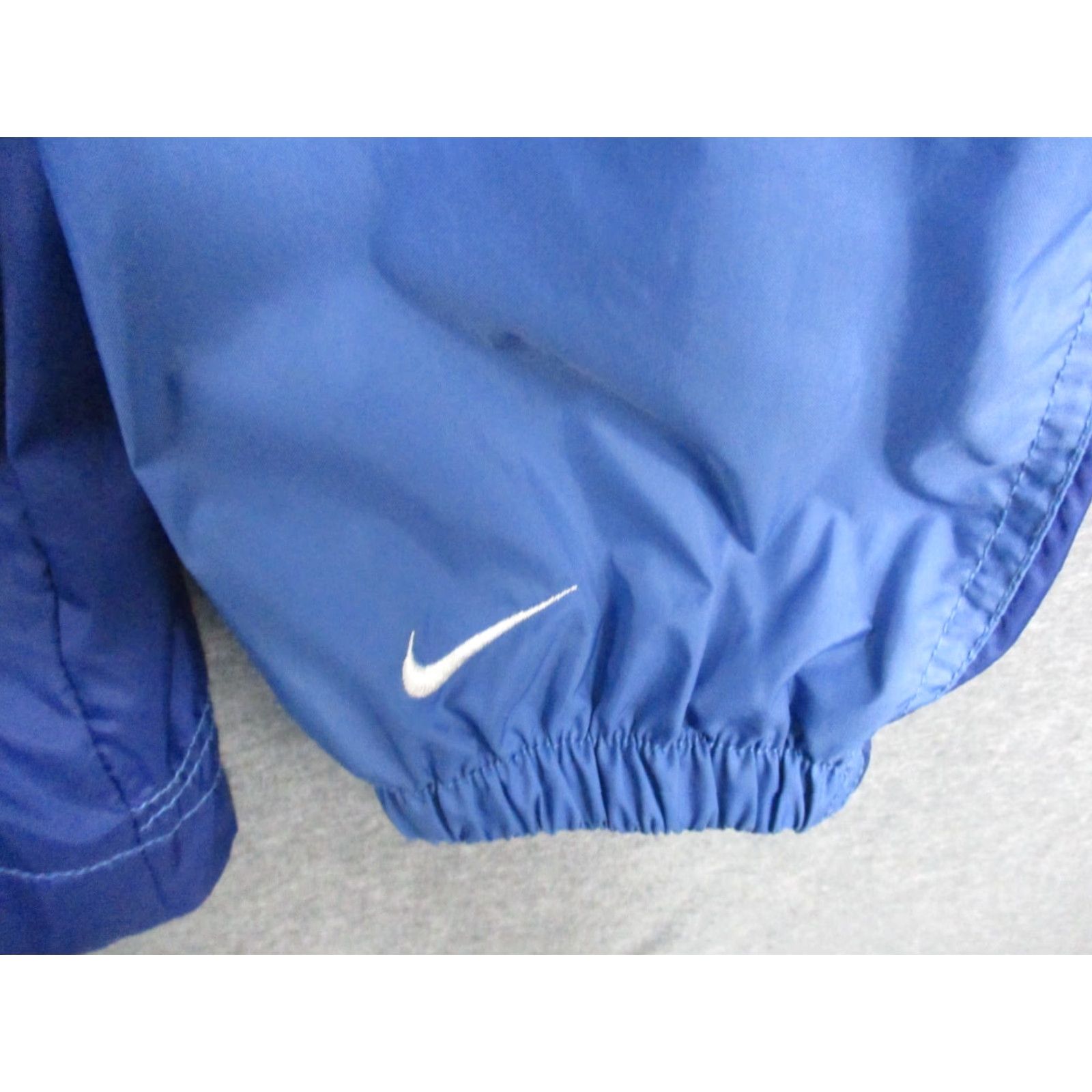 Nike VINTAGE Nike Full Zip Lined Windbreaker Track Jacket XL Blue White Windrunner 90s Nike Mens Jackets Track & Field Men’s XL Blue White Size US XL / EU 56 / 4 - 3 Thumbnail