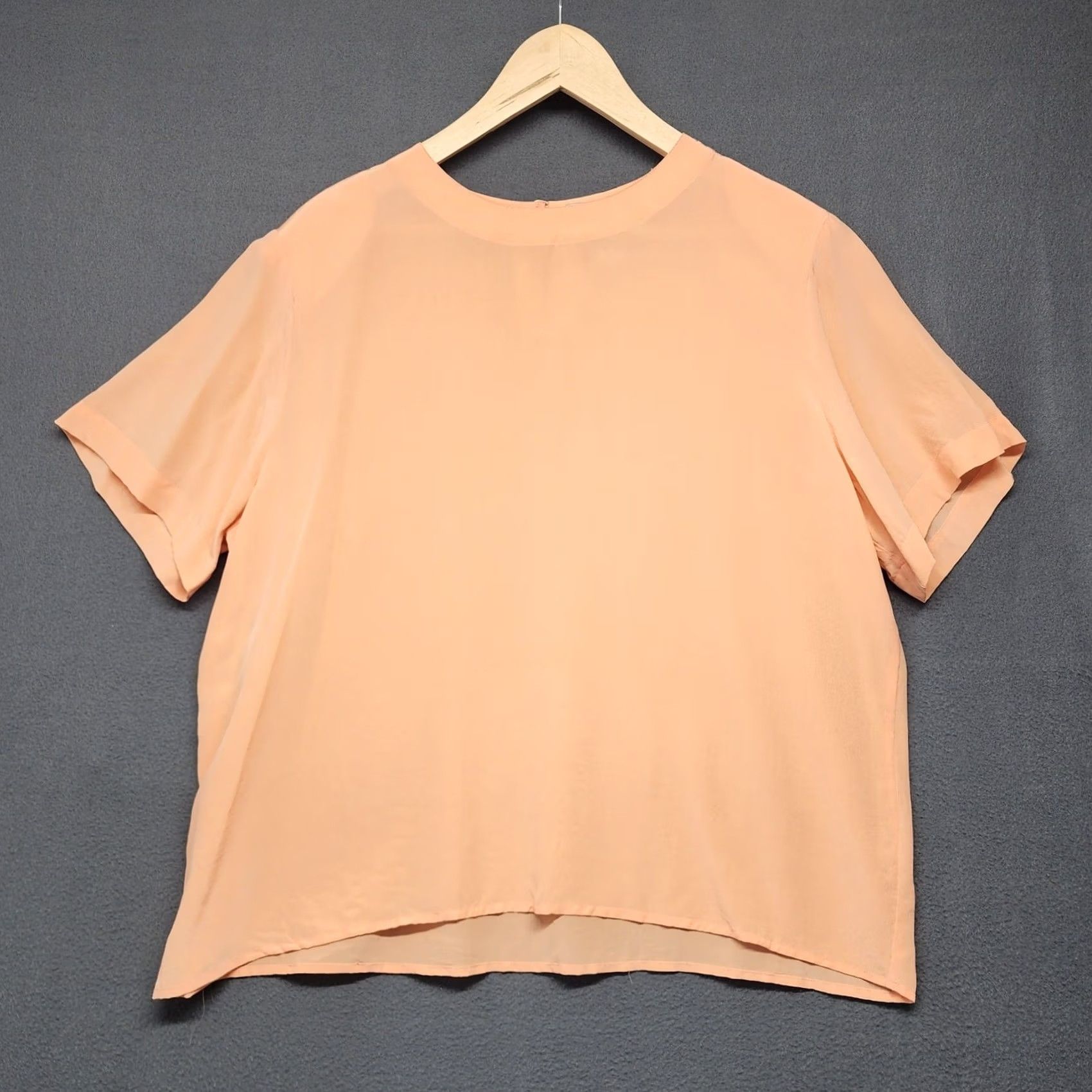 Vintage VINTAGE Anna & Frank Silk Top Women's XL Salmon Orange Short Sleeve Button Blouse Shoulder Pads Lightweight, Spring Summer, Basic Women1000s Size XL / US 12-14 / IT 48-50 - 2 Thumbnail