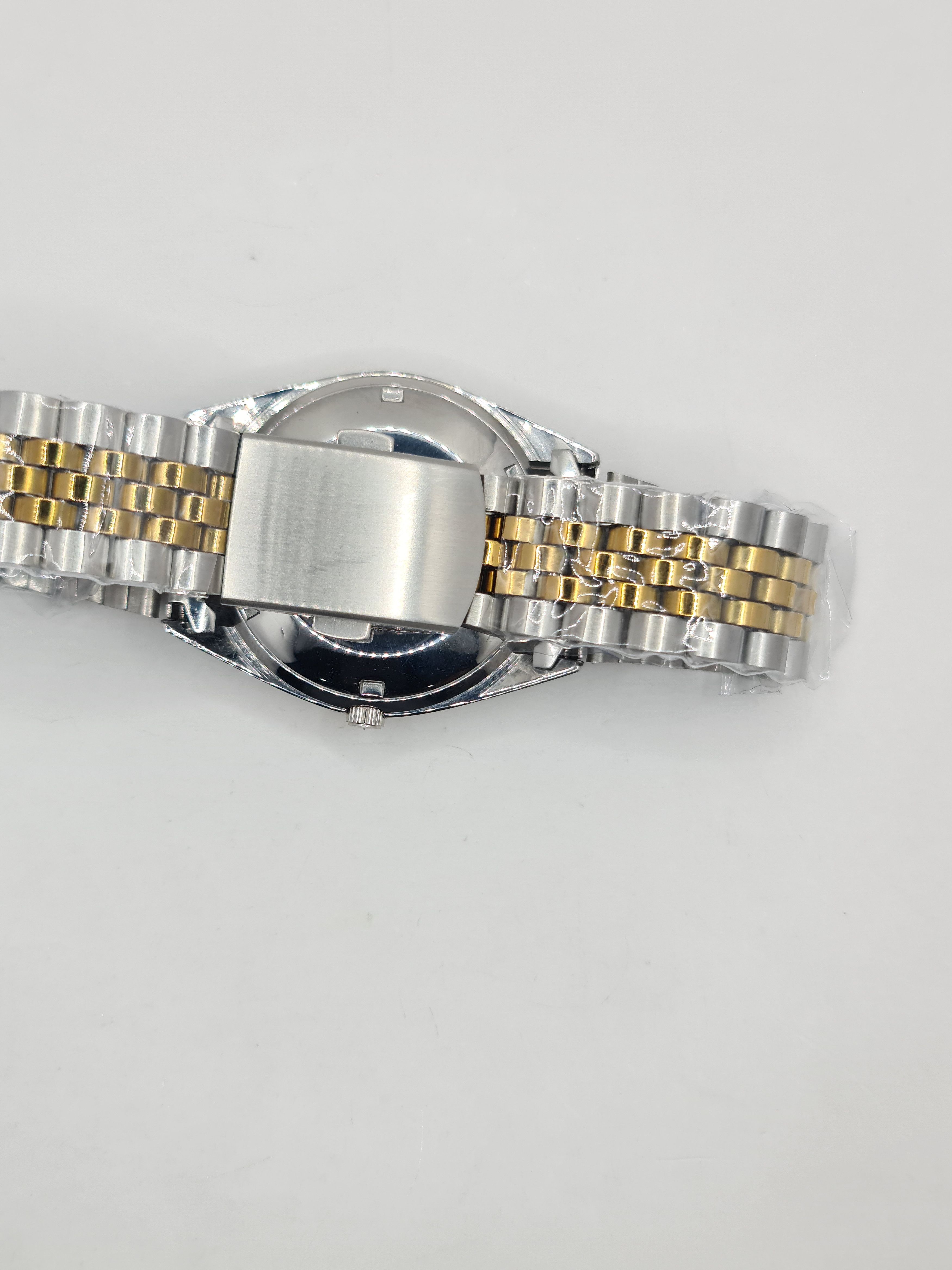 Japanese Brand Seiko DX Automatic Fluted Bazel Day/Date Japan Size 36 - 9 Thumbnail