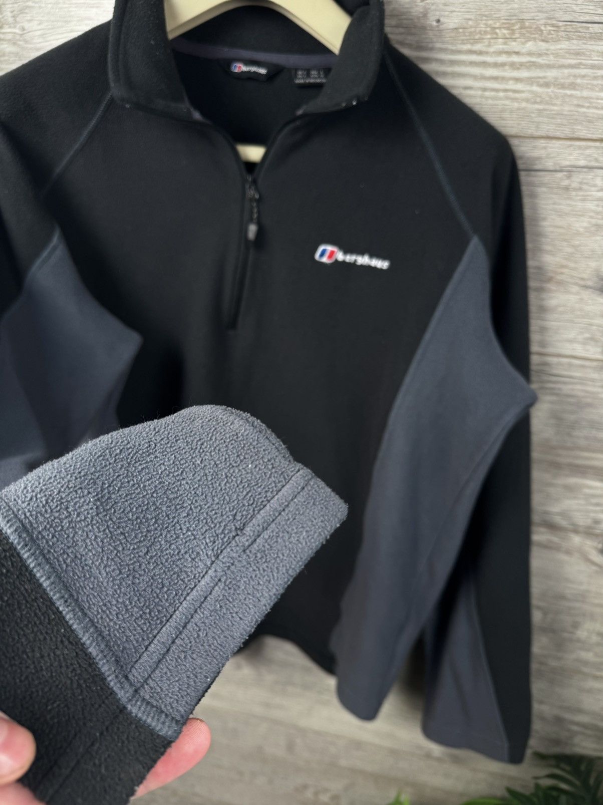 Berghaus Berghaus Fleece gorpcore outdoor size L Size US L / EU 52-54 / 3 - 5 Thumbnail