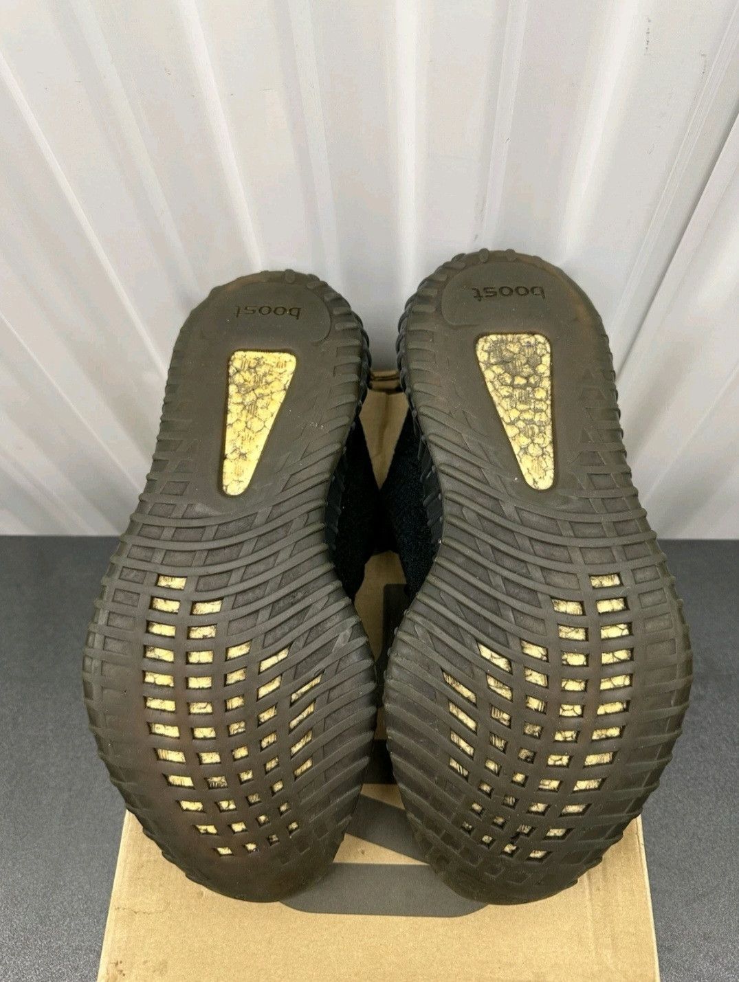 Adidas Adidas Yeezy Boost 350 V2 Bred CP9652 Size 10 Men Size US 10 / EU 43 - 6 Thumbnail
