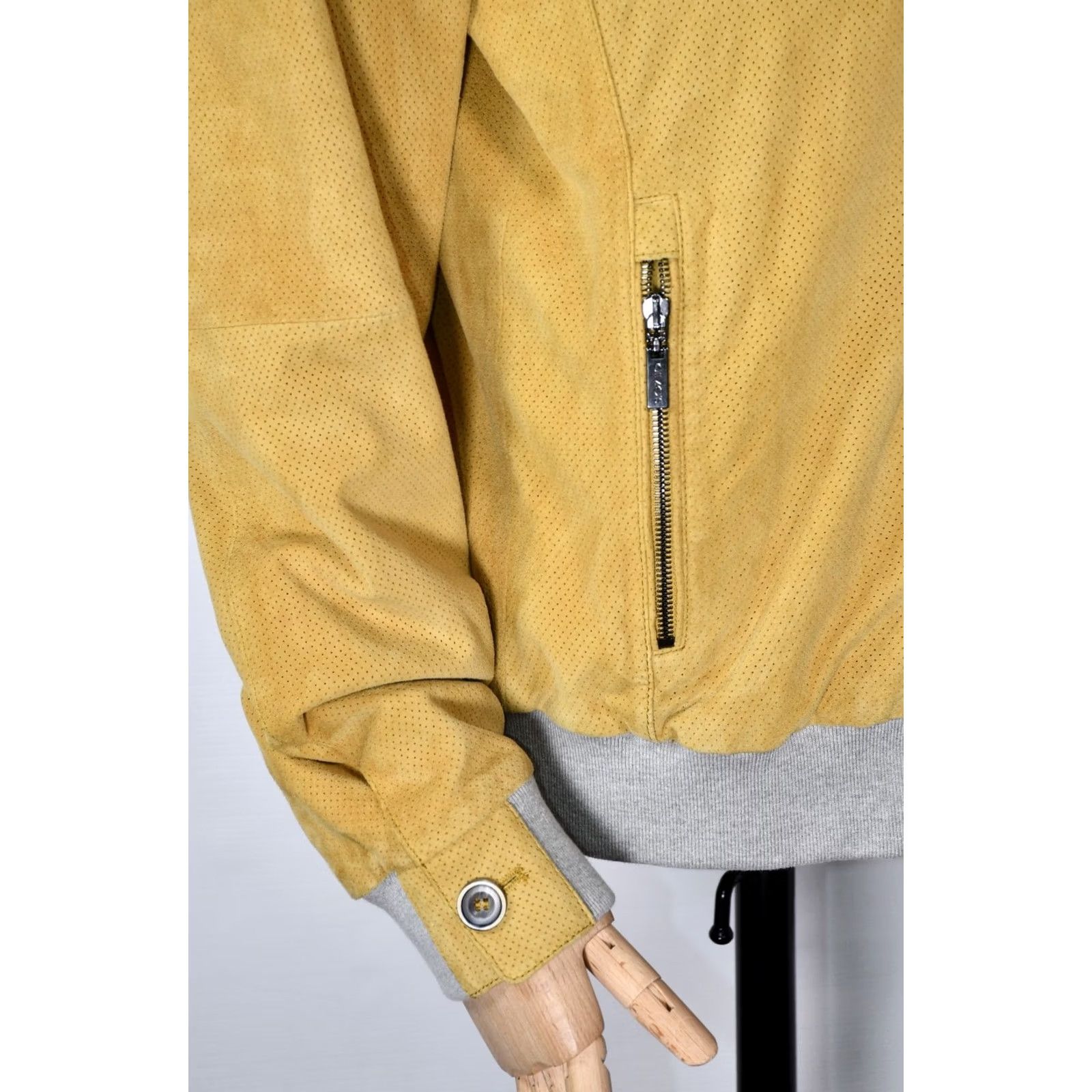 Vintage Gimo's Leather Jacket Mens L IT 52 Bomber Leather Yellow 100% Genuine 100% Leather Vintage No Style Winter Casual Sz IT52 Size US L / EU 52-54 / 3 - 5 Thumbnail