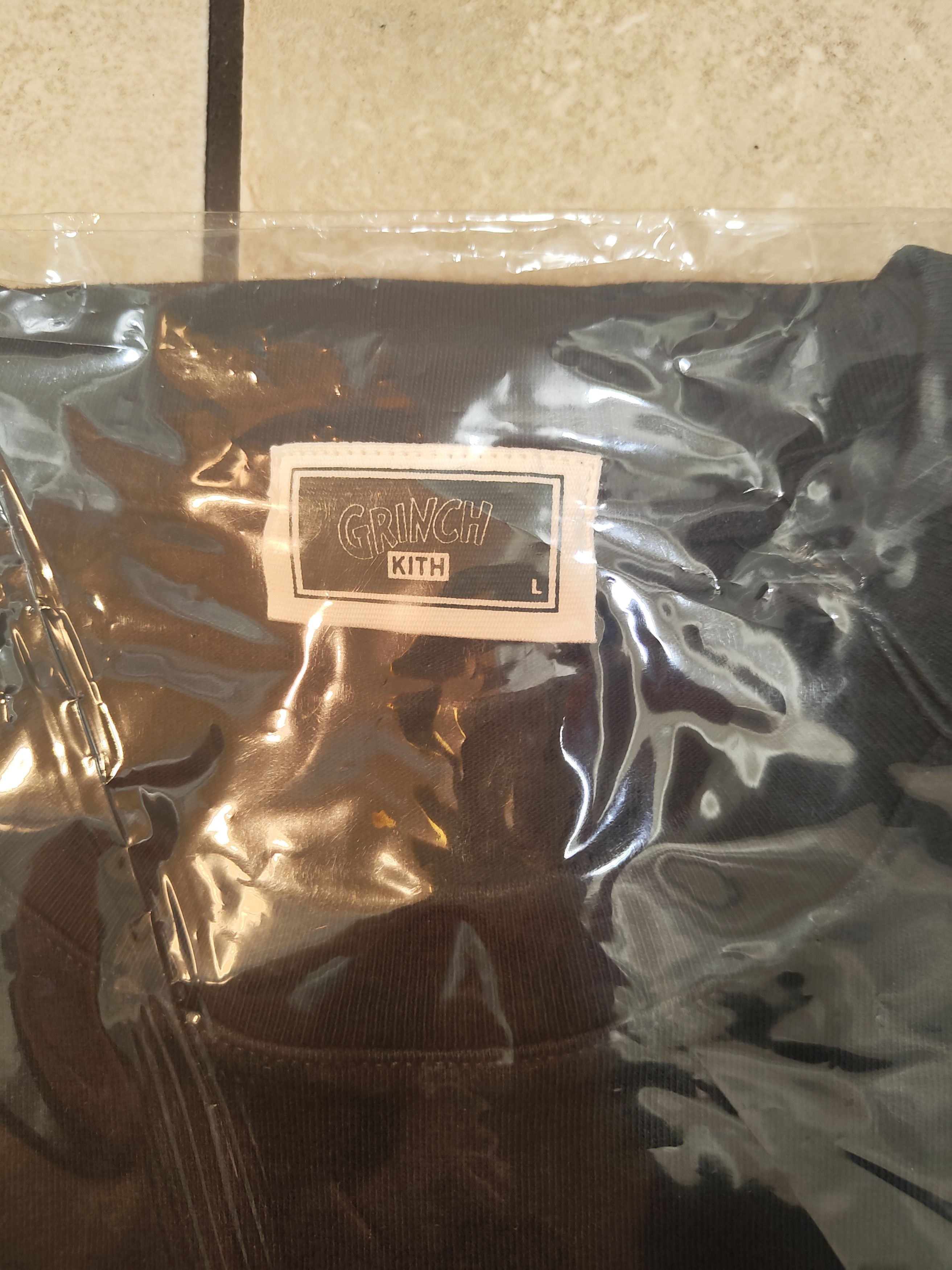 Kith Kith for The Grinch Presents Tee Size US L / EU 52-54 / 3 - 9 Thumbnail