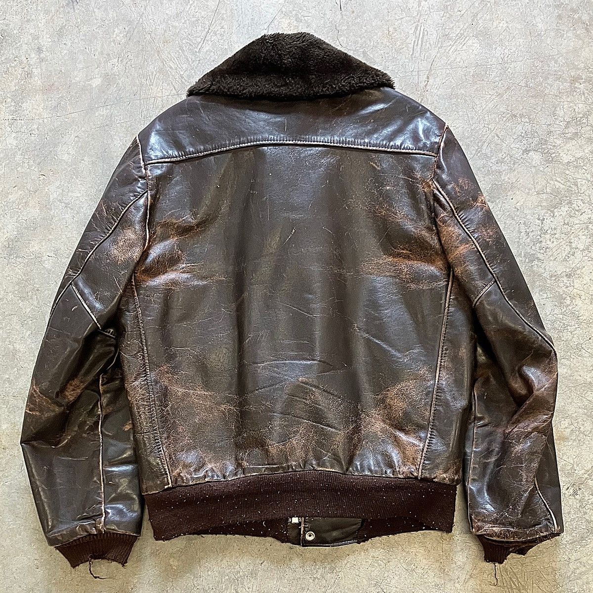 Vintage Vintage 70's Leather Flight Jacket Size US M / EU 48-50 / 2 - 2 Thumbnail