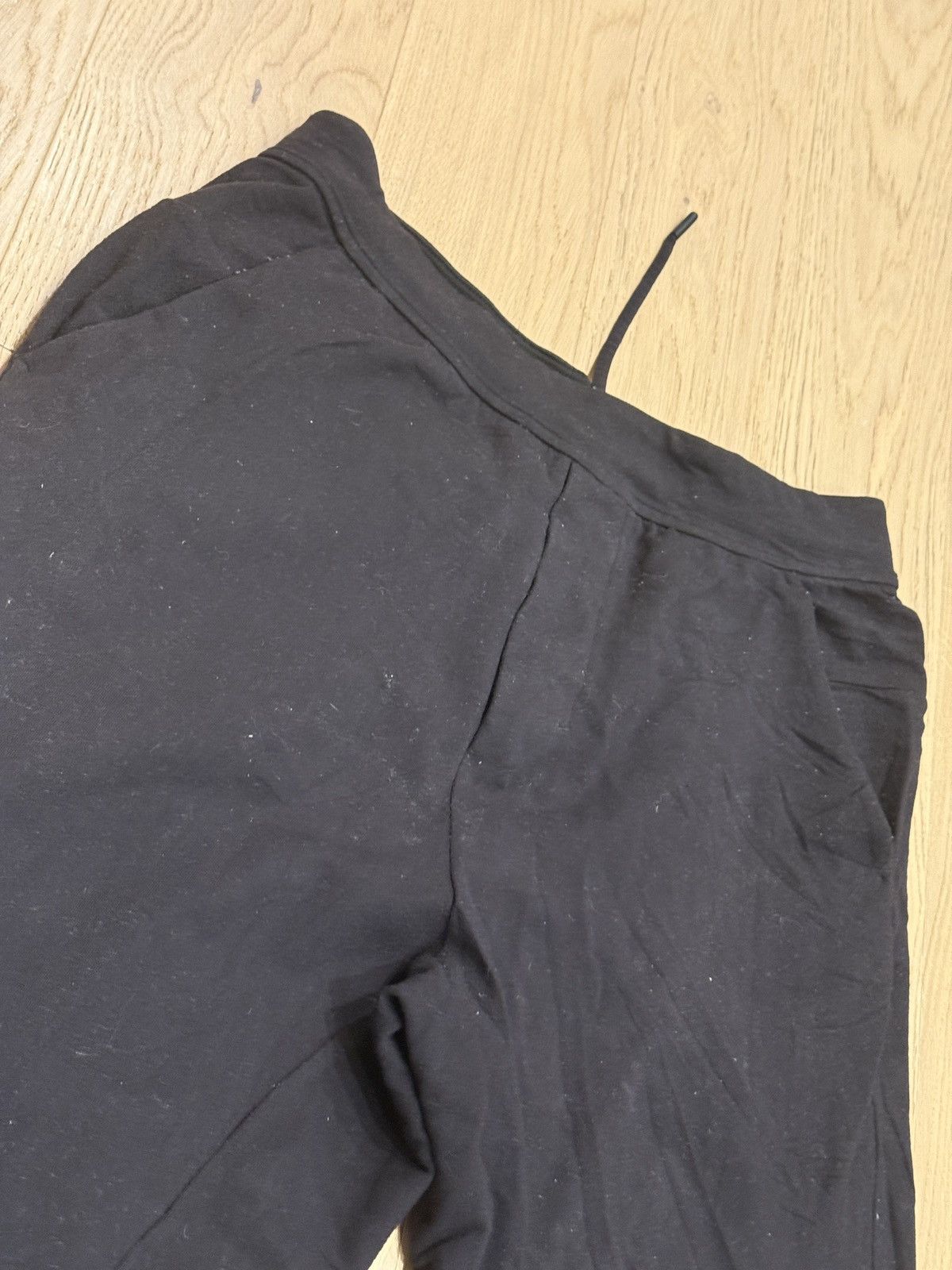 Lululemon Lululemon Black Sweatpants Joggers Size US 32 / EU 48 - 2 Thumbnail