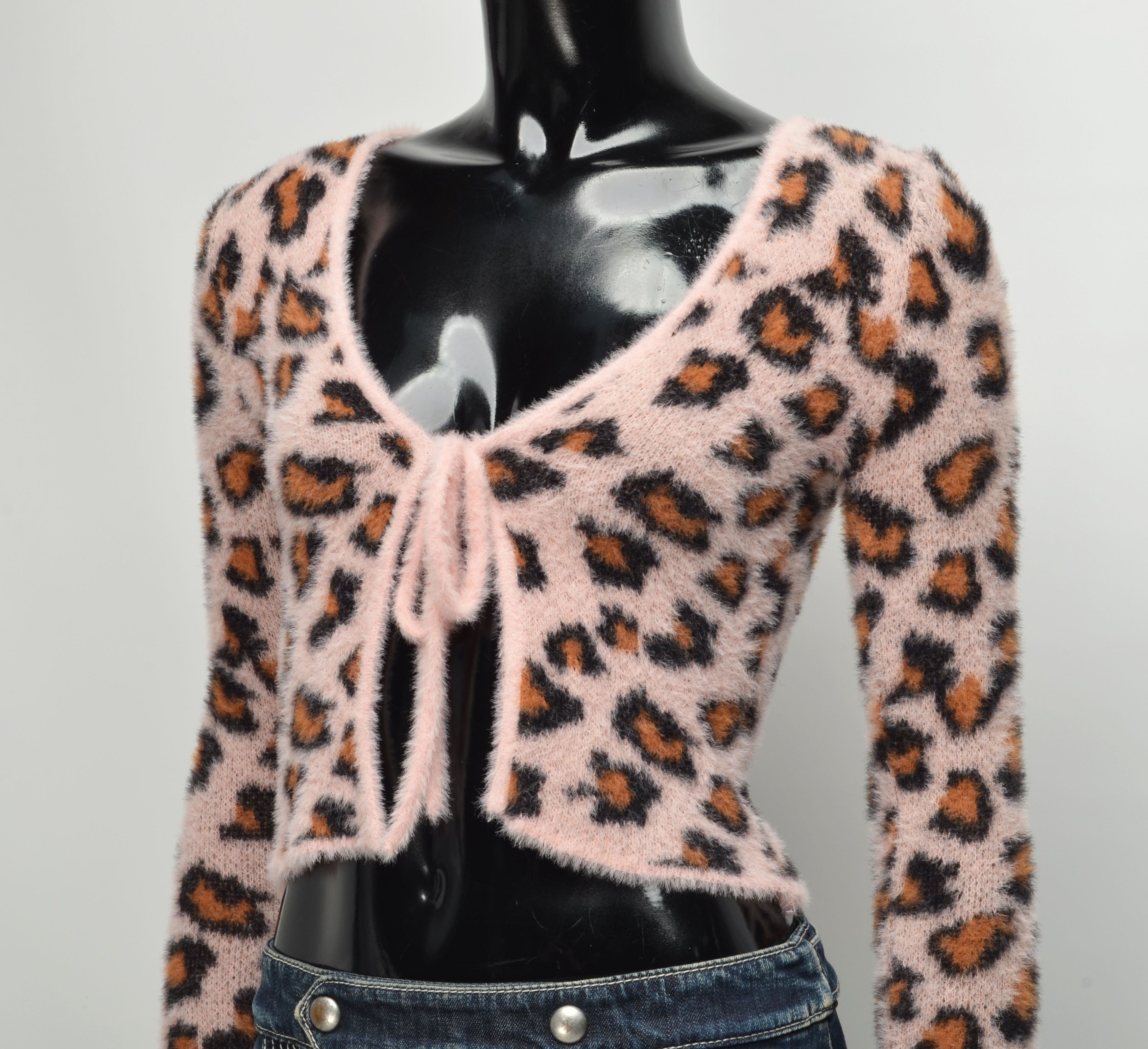 Urban Outfitters Urban Outfitters Y2K Fluffy Soft Leopard Top Cardigan Size XS / US 0-2 / IT 36-38 - 2 Thumbnail