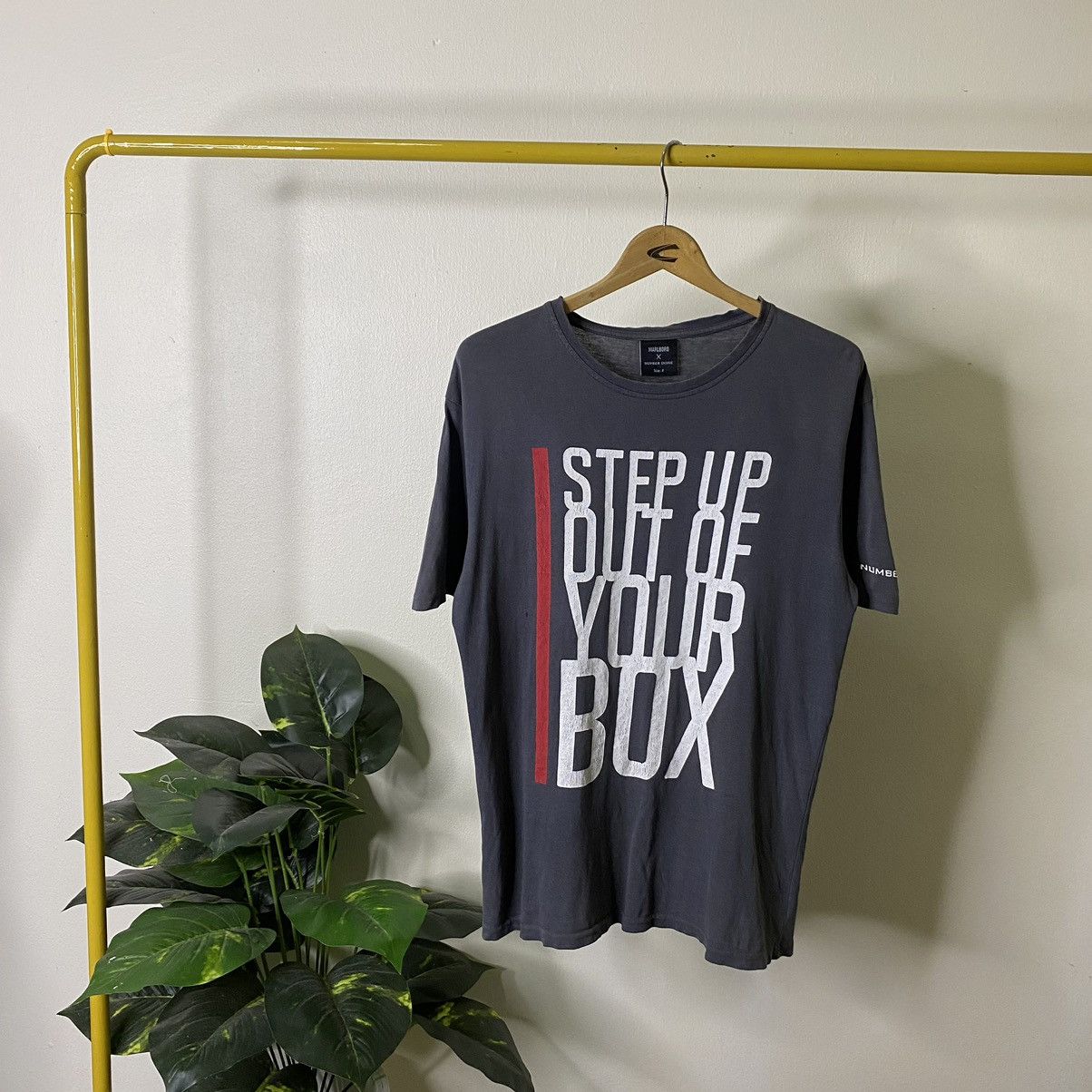 Marlboro × Number (N)ine × Takahiromiyashita The Soloist. Number Nine Step Out Of Your Box Collaboration Tee Size US M / EU 48-50 / 2 - 1 Thumbnail