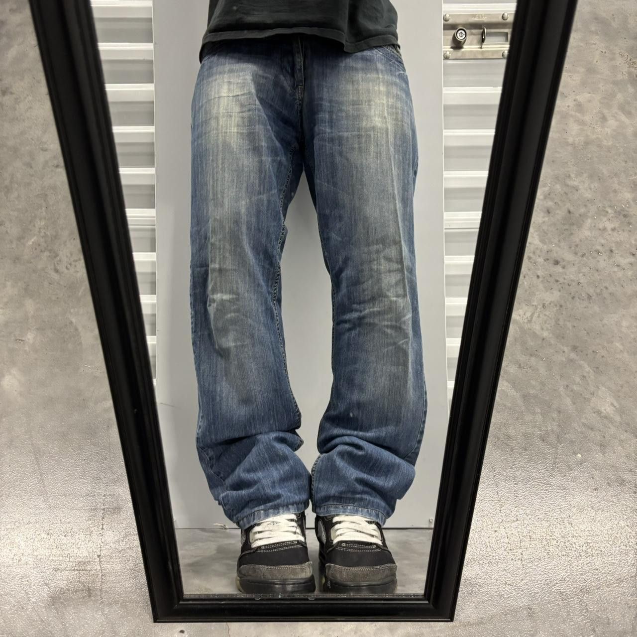 Japanese Brand × Vintage Crazy Vintage Y2K/2000s Grunge Faded Medium Wash Denim Jeans! Size US 31 - 1 Thumbnail
