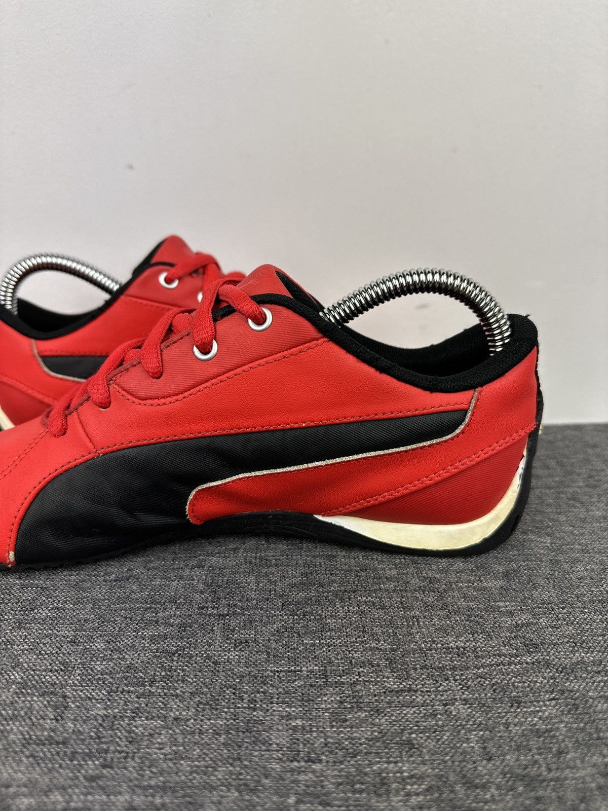 Ferrari × Puma PUMA Ferrari Drift Cat Red Black Low Top Sneakers Motorsport Size US 4.5 / IT 34.5 - 8 Thumbnail