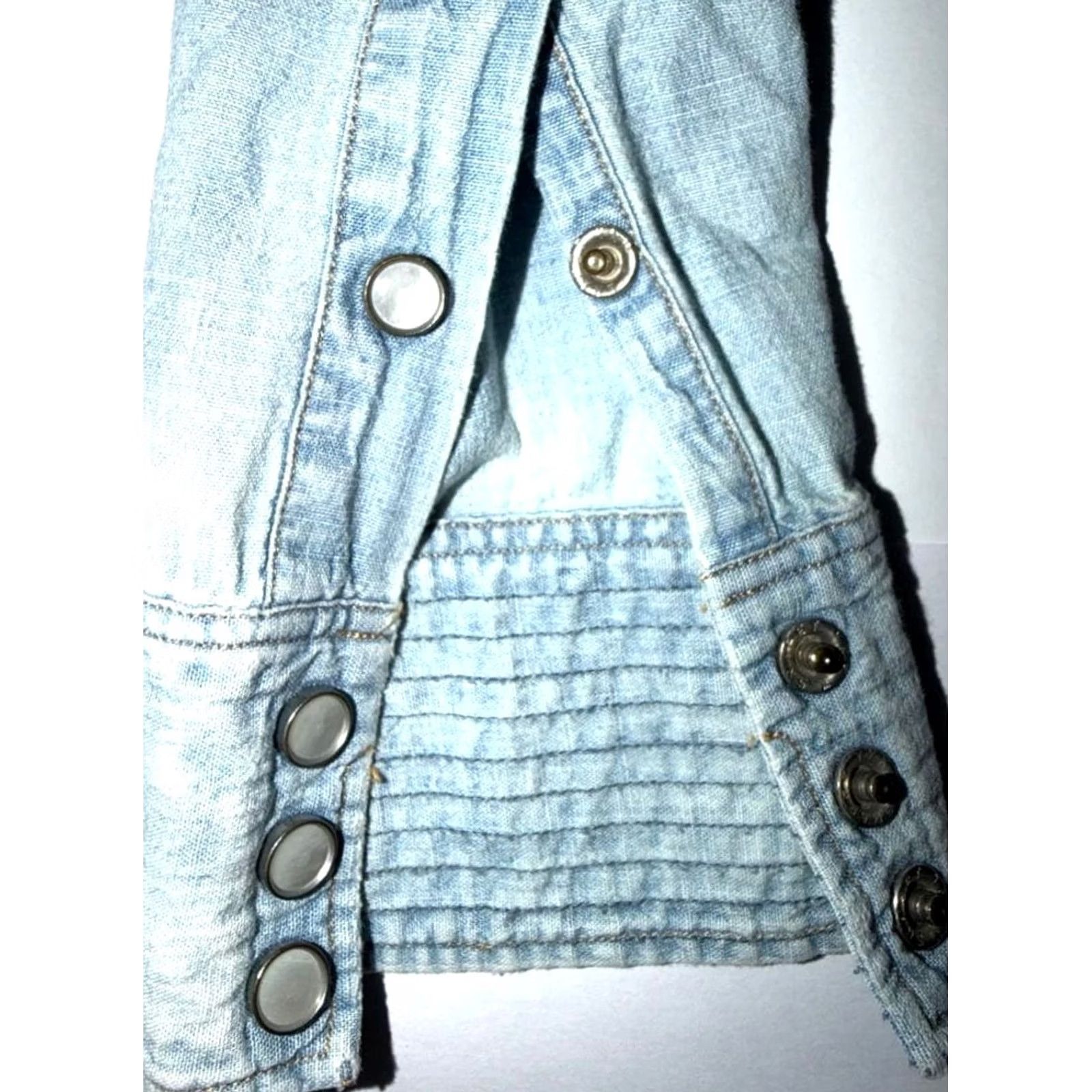 Ralph Lauren RRL RALPH LAUREN DENIM WESTERN SHIRT CONCHO BUTTON MEN Light Blue Size S Used Regular Fit Long Sleeve Cotton Button-Up Shirt Men Size US S / EU 44-46 / 1 - 7 Thumbnail