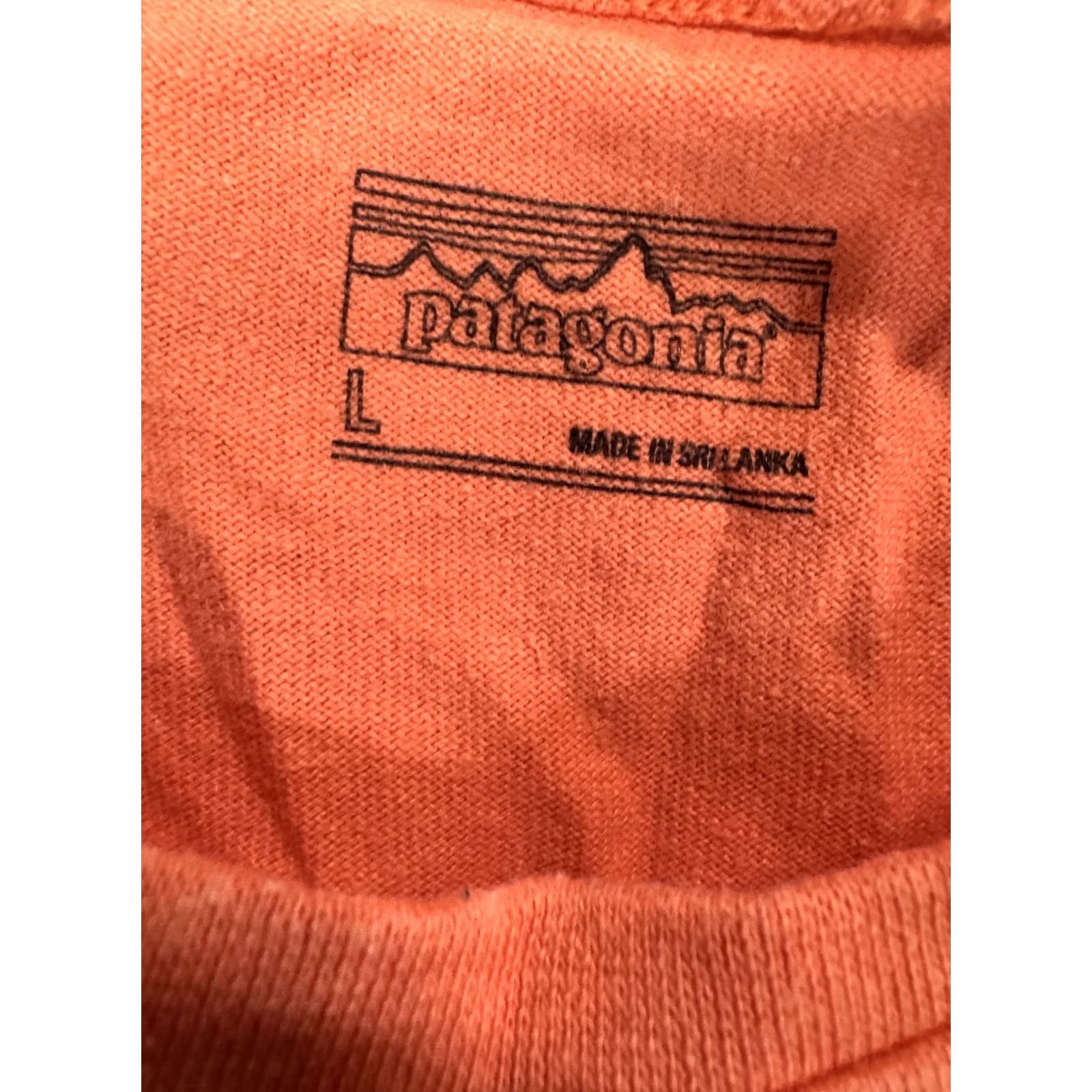Patagonia VINTAGE Patagonia Women's T-Shirt L Orange Hemp Organic Cotton Pocket 90s Mens Womens Size ONE SIZE - 2 Thumbnail