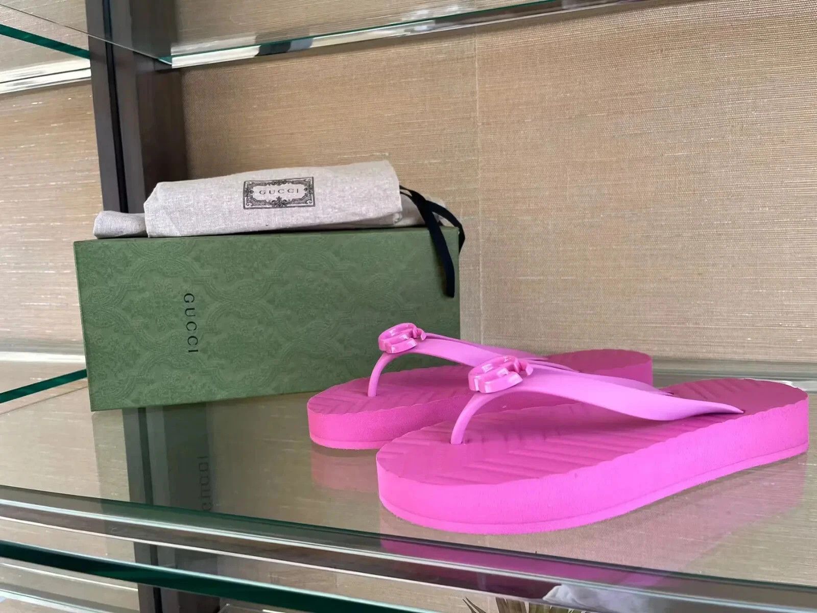 Gucci o1rshd1 Chevron Flip Flops in Pink Size US 12 / IT 42 - 5 Thumbnail