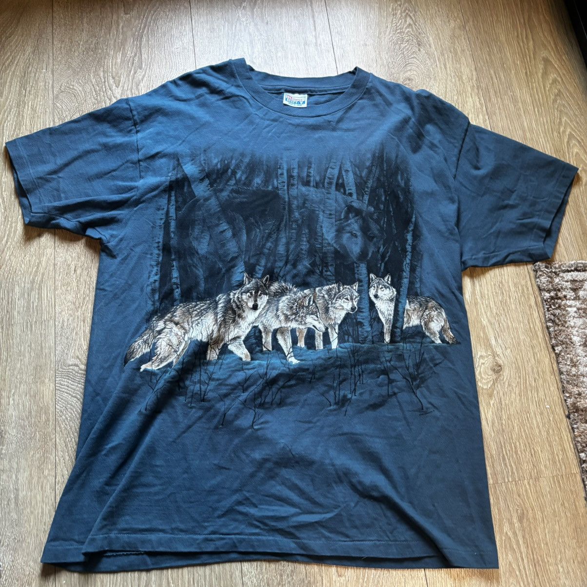 Hanes Vintage 1990s Hanes Beefy Faded Wolf Pack Nature Graphic Tee Size US XL / EU 56 / 4 - 1 Thumbnail