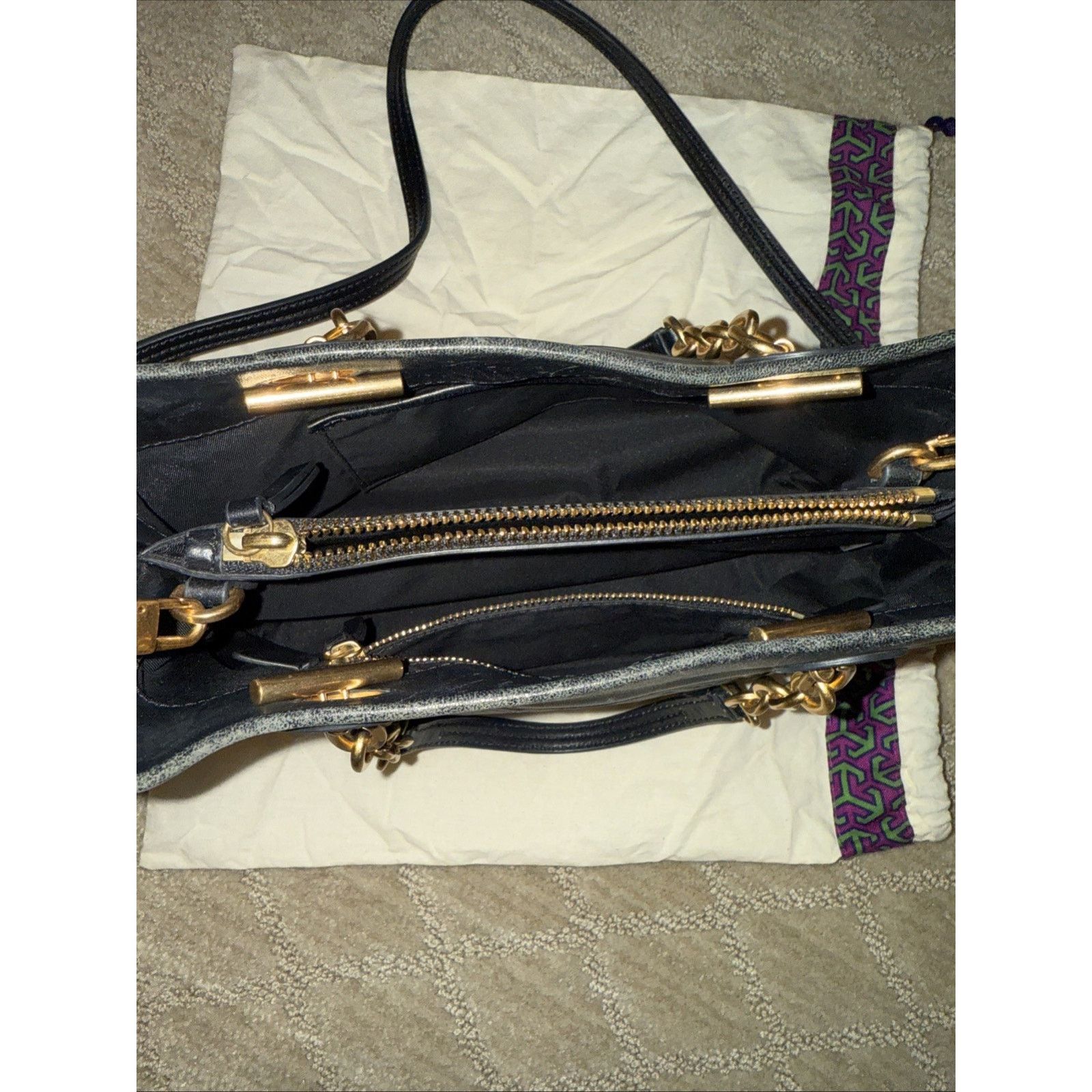 Tory Burch Tory Burch Fleming Quilted Leather Handbag with Dust Bag Size ONE SIZE - 8 Thumbnail