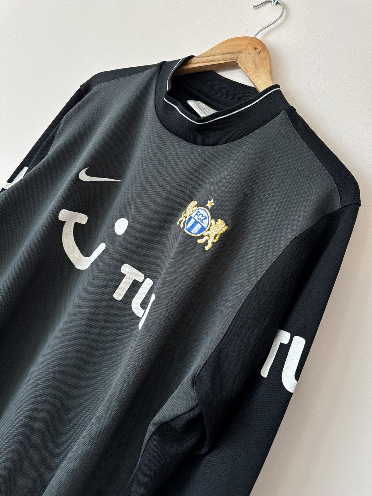 Nike Vintage Zurich FC 2009-2010 Away Goalkeeper Soccer Jersey Size US XL / EU 56 / 4 - 5 Thumbnail
