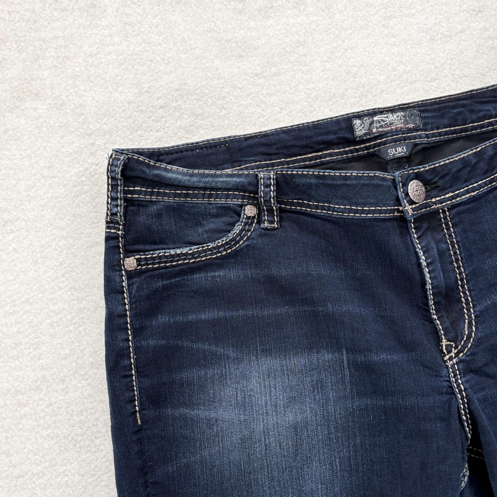 Silver Jeans Co. Silver Jeans Co. Suki Mid Super Skinny Jeans Womens 22 Blue Dark Wash Stretch Denim Slim Pockets 5-Pocket Rise Mid Size 40" / US 18 - 2 Thumbnail