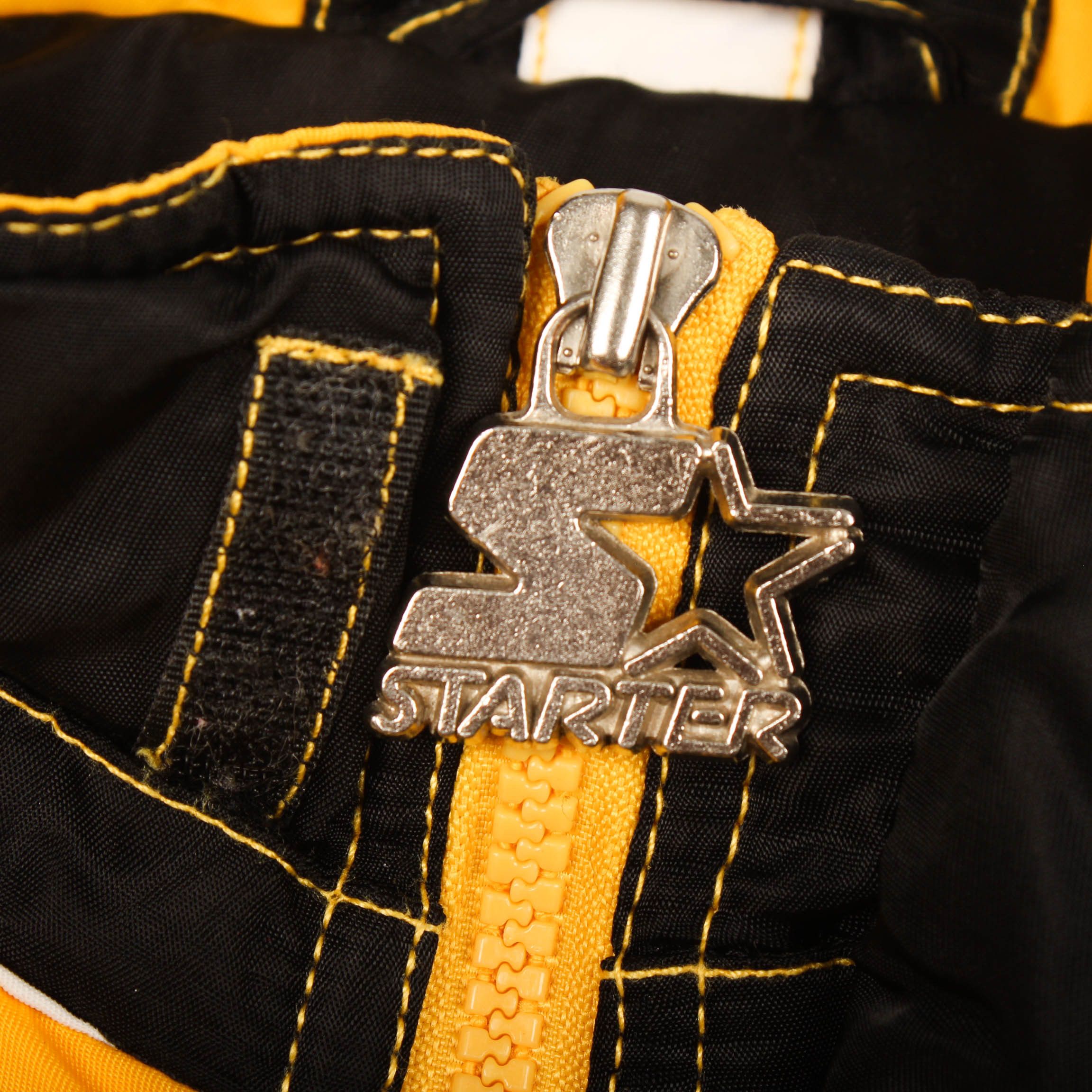 Starter Vintage Boston Bruins Starter Jacket 90s NHL Puffer Size US L / EU 52-54 / 3 - 10 Thumbnail