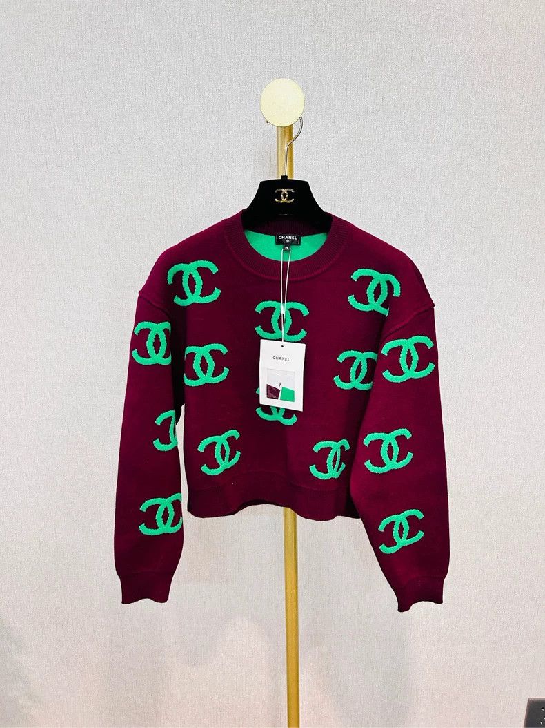 Chanel Chanel Full logo sweater Size XS / US 0-2 / IT 36-38 - 2 Thumbnail