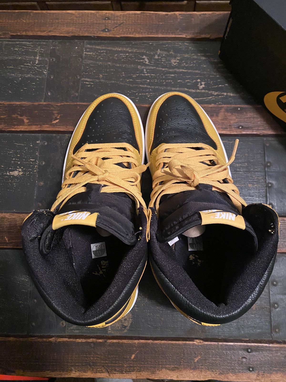 Jordan Brand × Nike Air Jordan retro 1 “pollen” 11M Size US 11 / EU 44 - 8 Thumbnail