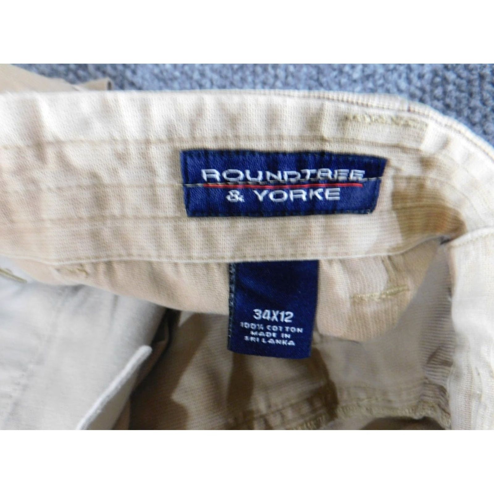 Roundtree & Yorke Roundtree & Yorke mens shorts 34 beige cargo utility easy care chino Shirt? Size US 34 / EU 50 - 5 Thumbnail