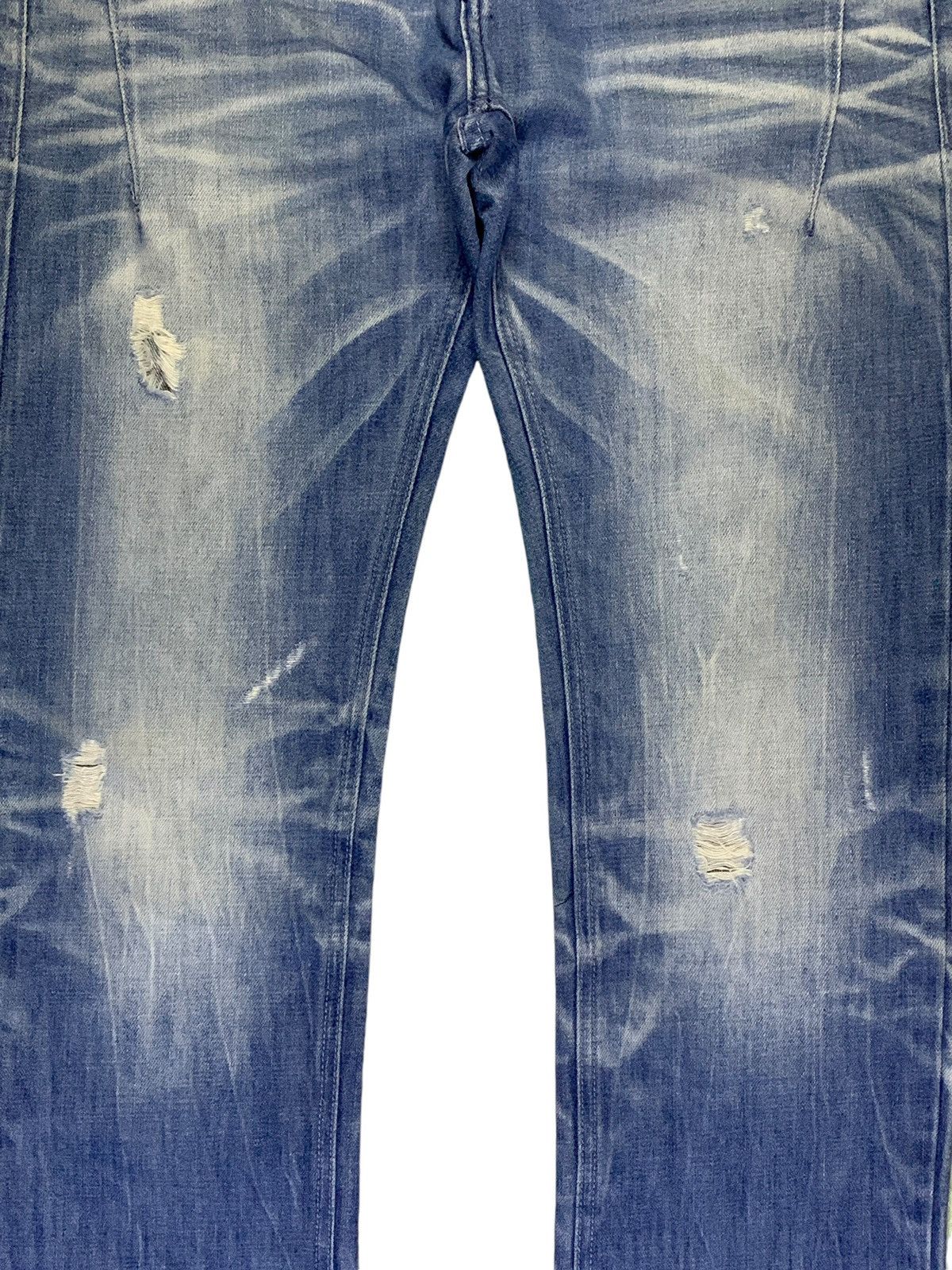 Japanese Brand Vintage Japanese Brand Faded Acid Wash Loose Jeans Size US 33 - 5 Thumbnail