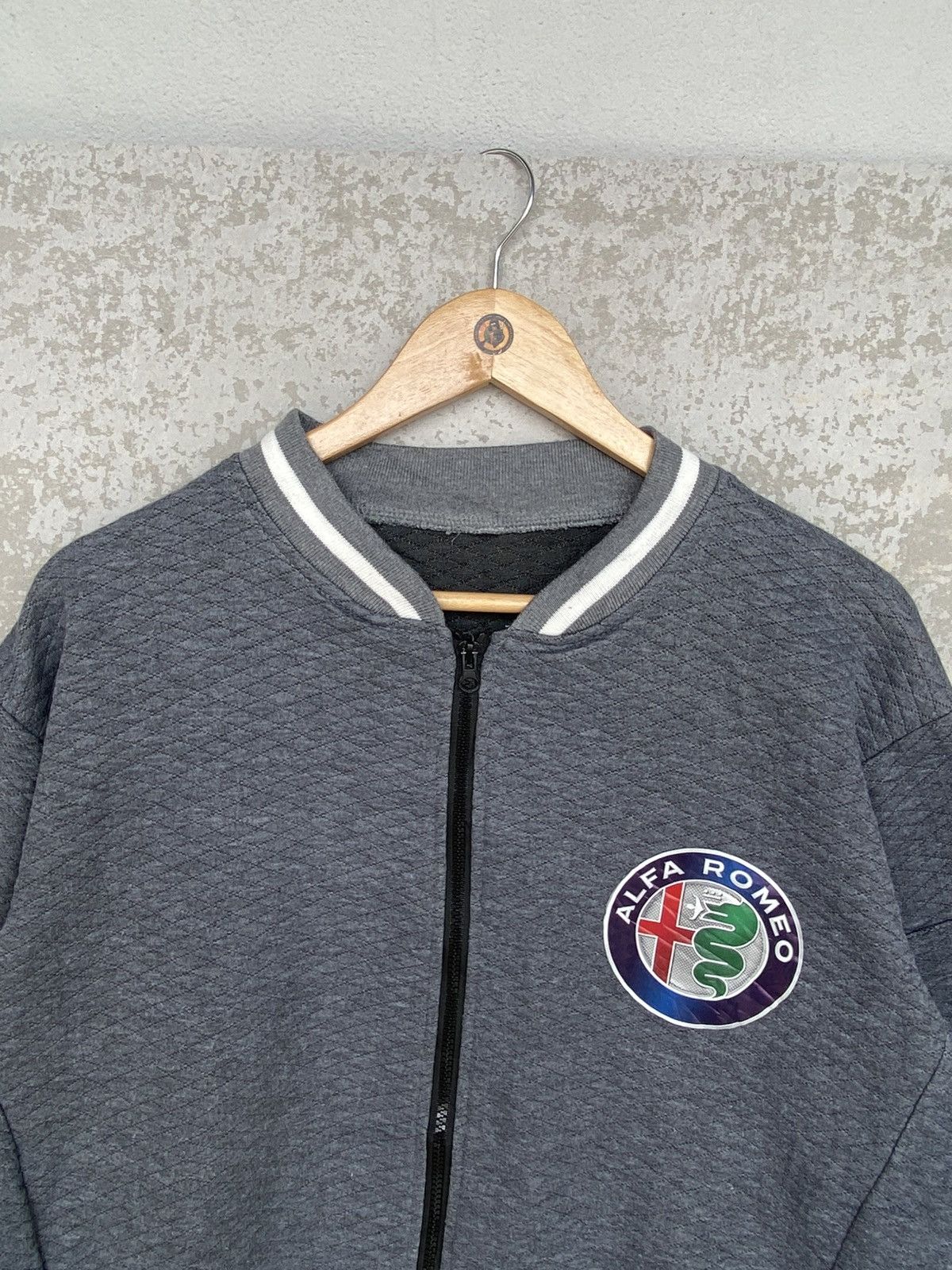 Other Vintage Alfa Romea Small Printed Full Zip Gray Colour Size US L / EU 52-54 / 3 - 4 Thumbnail
