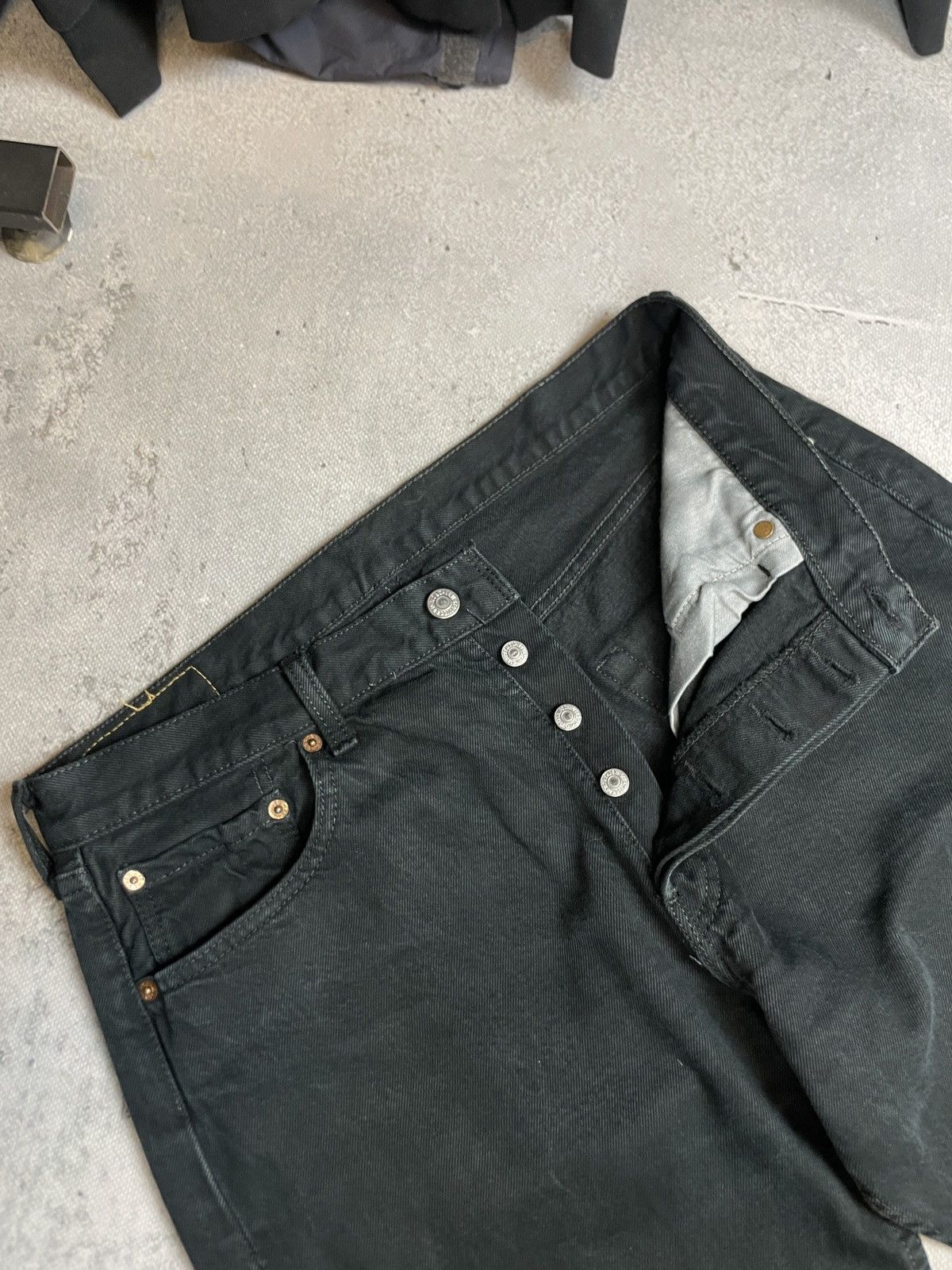 Levi's Vintage Clothing Crazy Vintage 90s Levi’s Baggy Jeans Faded Distressed Denim Size US 34 / EU 50 - 8 Thumbnail