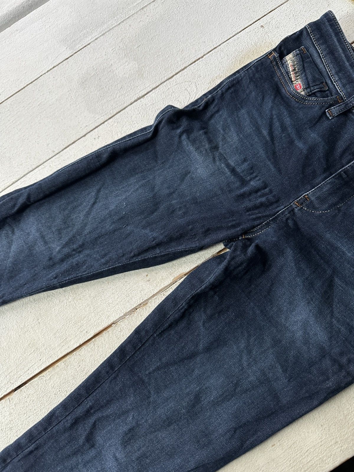 Diesel 🚨Gothic Diesel Regular Slim relax Flared Jeans Womens Size 29" - 3 Thumbnail