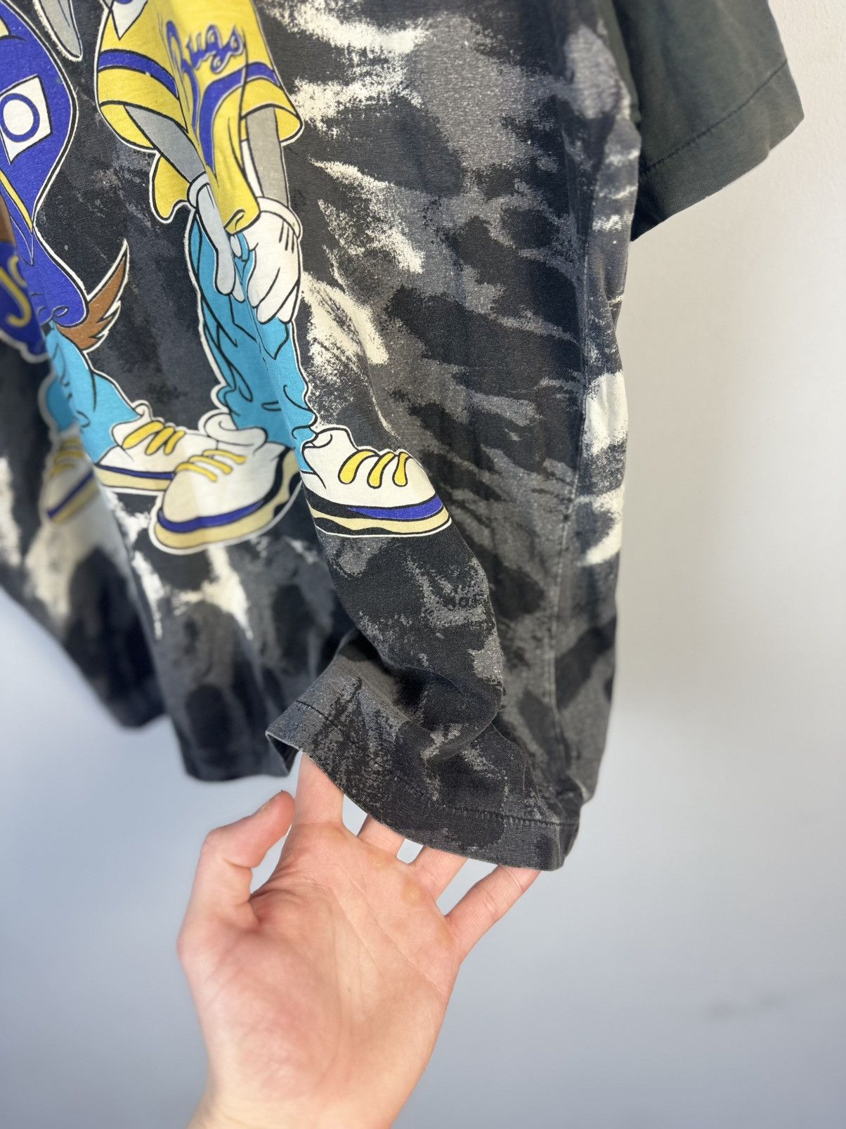 Cartoon Network × Vintage × Warner Bros Bugs Bunny & Taz Tasmanian devil t-shirt 1995 Size US S / EU 44-46 / 1 - 6 Thumbnail