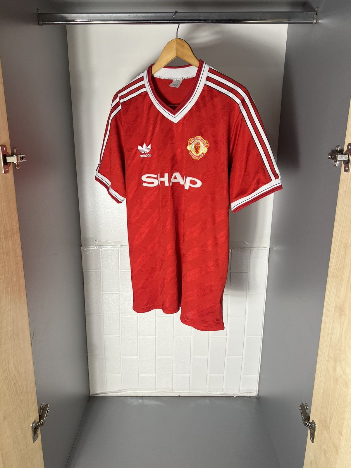 Vintage VERY RARE ADIDAS FC MANCHESTER UNITED ENGLAND SOCCER JERSEY Size US XXL / EU 58 / 5 - 5 Thumbnail