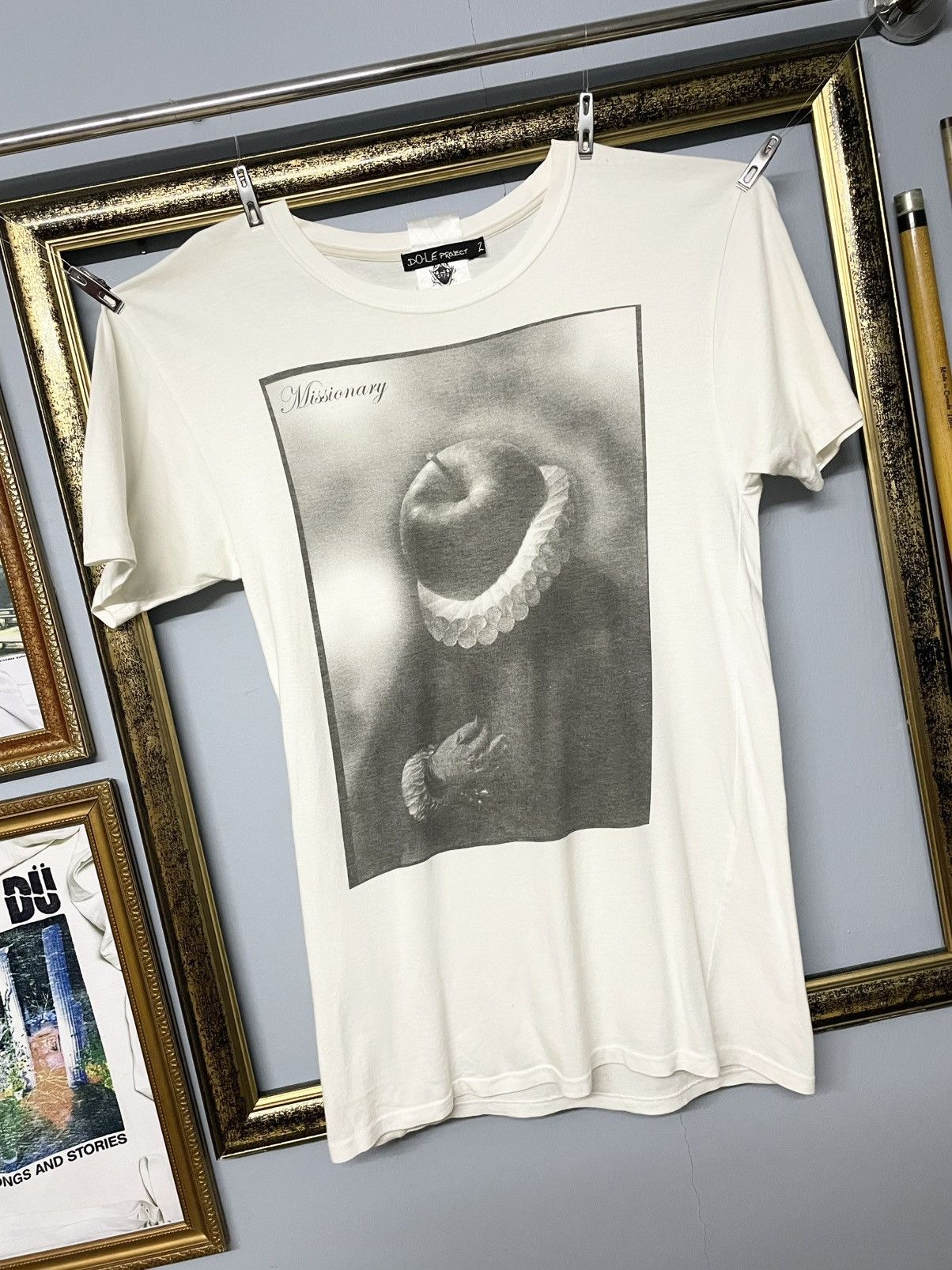 Japanese Brand Vintage 1990s Japan Designer Dole Project-Missionary Art Tee Size US S / EU 44-46 / 1 - 2 Thumbnail