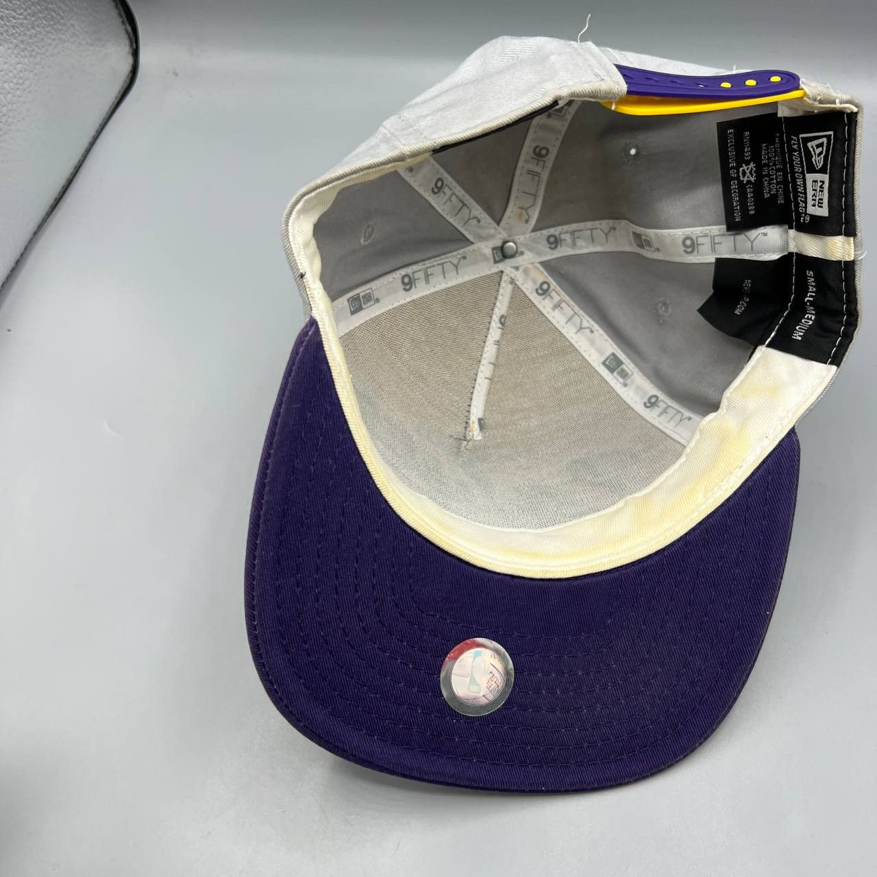New Era Los Angeles LA Lakers Hat Men S-M Snap Back Cap A-Frame Size ONE SIZE - 2 Thumbnail