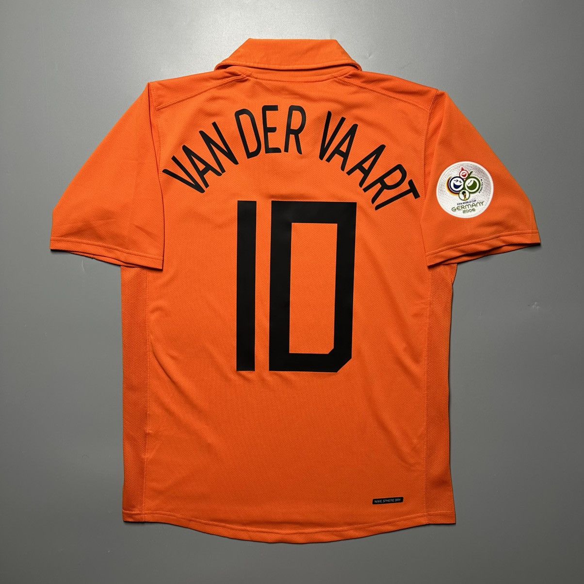Nike NETHERLANDS NIKE 2006 WORLD CUP JERSEY #10 VAN DER VAART Size US S / EU 44-46 / 1 - 1 Thumbnail