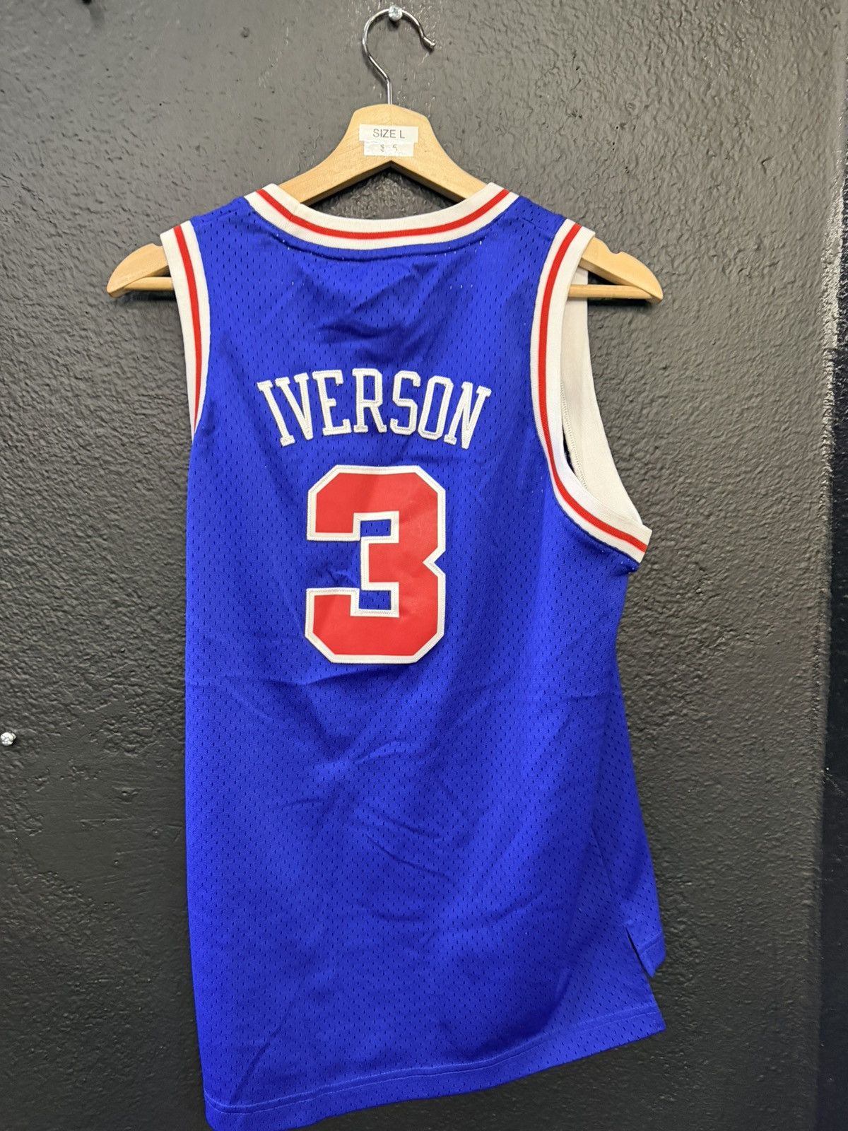 NBA 76ers Allan Iverson #3 jersey Size US L / EU 52-54 / 3 - 2 Thumbnail