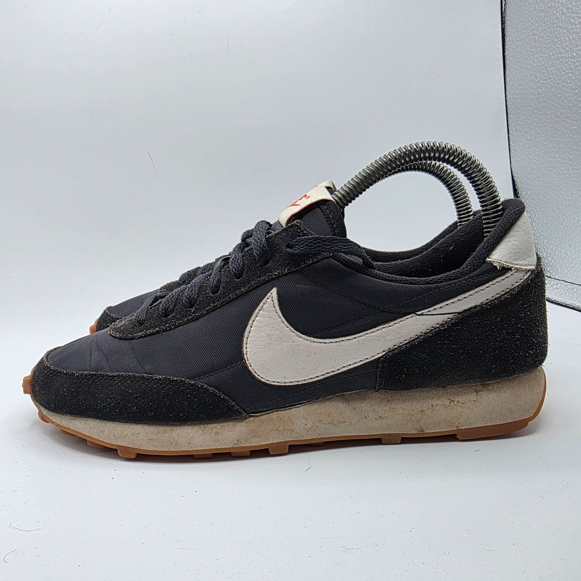 Nike Nike Daybreak Womens Size 7 Black White Athletic Shoes Outdo Size US 7 / IT 37 - 13 Thumbnail