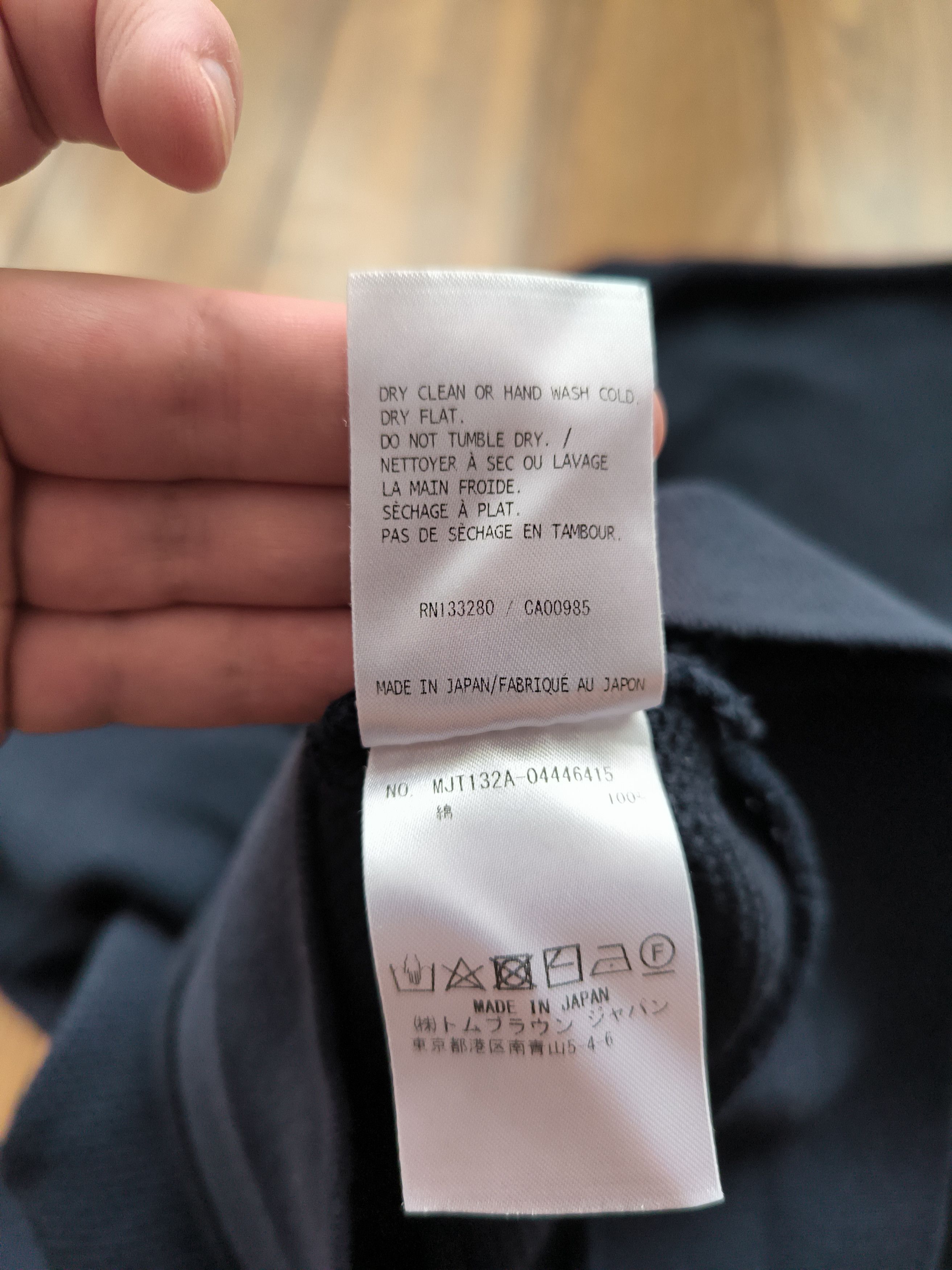 Thom Browne Thom Browne Navy Crewneck, size 4, good condition plus Size US XL / EU 56 / 4 - 8 Thumbnail