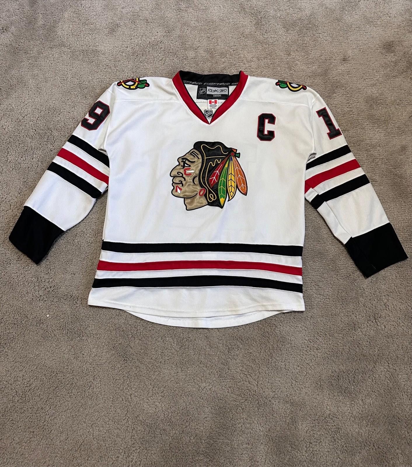 Reebok VINTAG CHICAGO BLACKHAWKS #19 TOEWS NHL REEBOK HOCKEY JERSEY Size US M / EU 48-50 / 2 - 1 Thumbnail