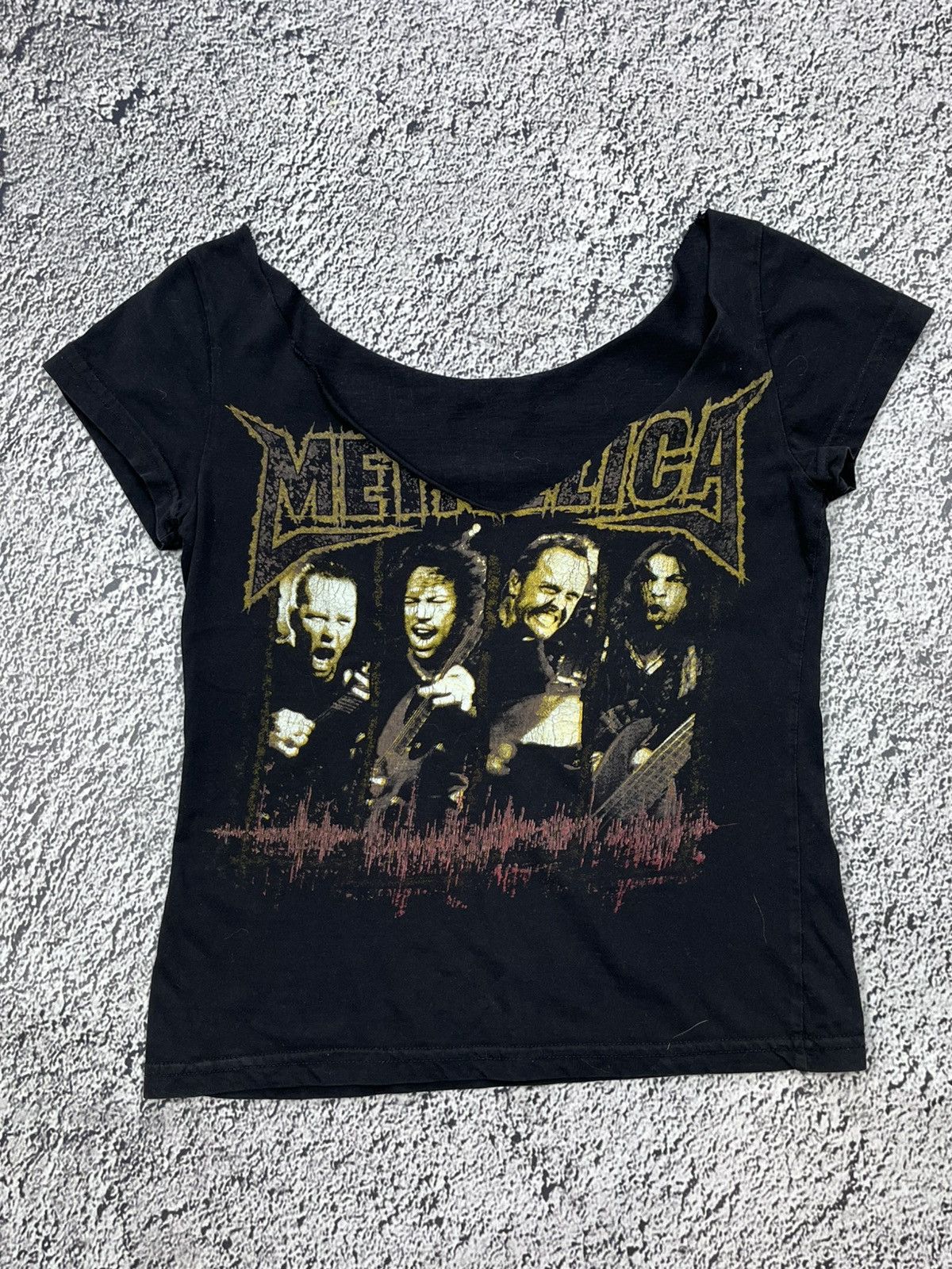 Vintage Y2K Metallica V Neck logo rock tee size M