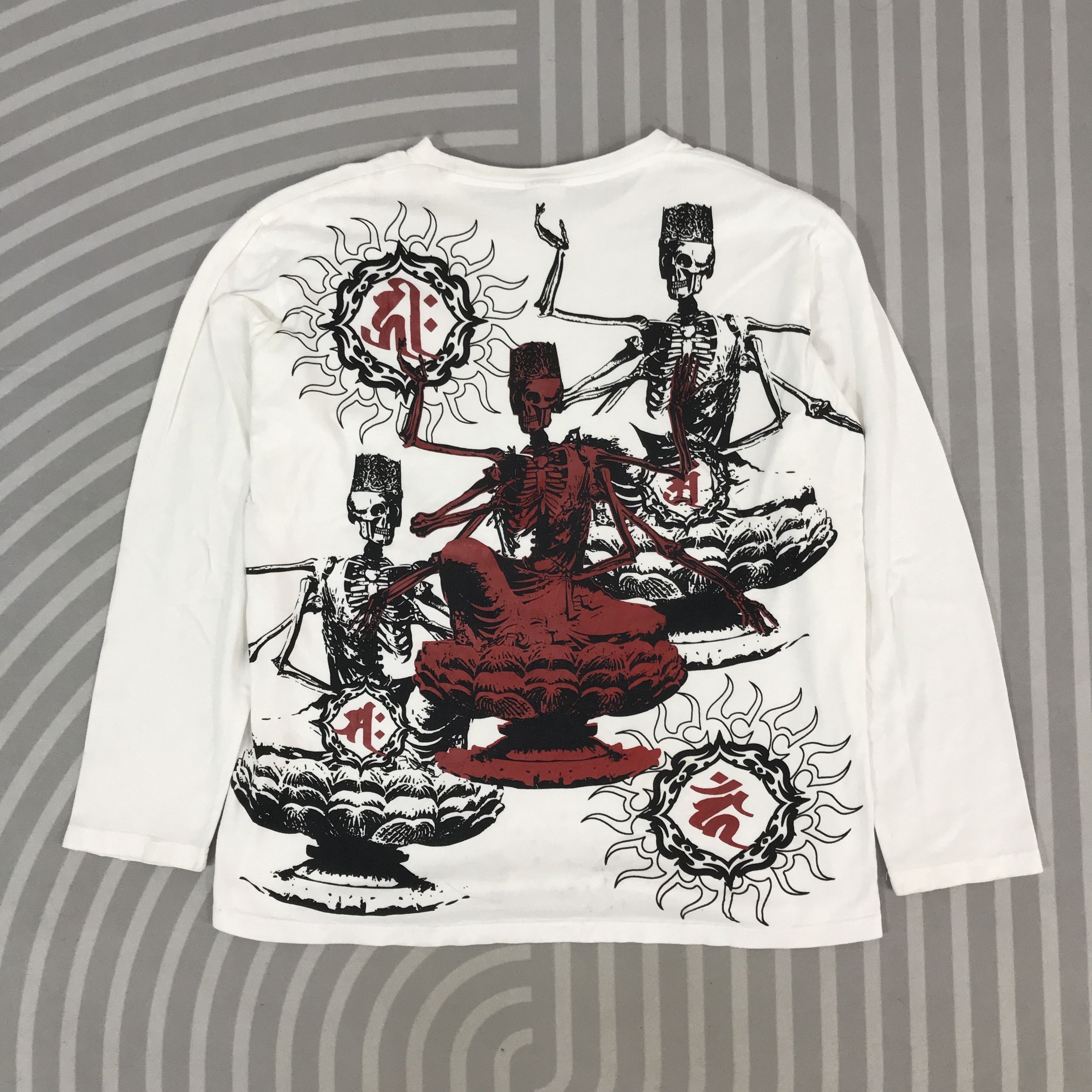 Vintage Japanese Brand Rare design Long sleeve T-Shirt
