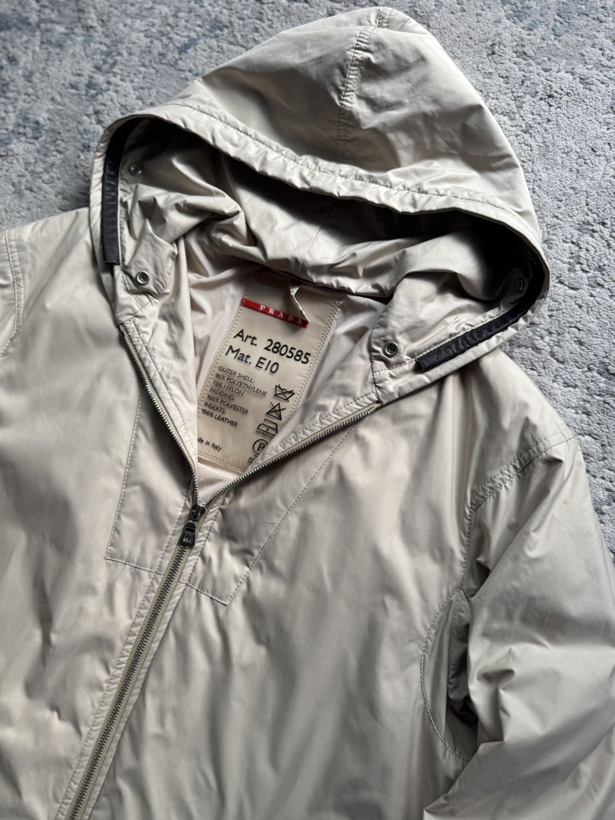 Prada Prada Vintage Sport Jacket Size 42 made italy Size M / US 6-8 / IT 42-44 - 4 Thumbnail