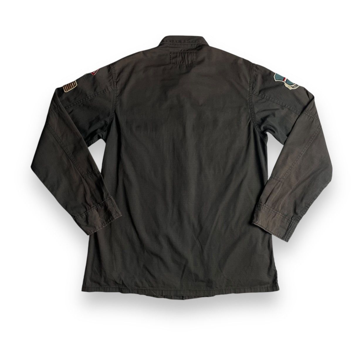 Avirex AVIREX MILITARY PATCHES HIDDEN BUTTON UP WORKSHIRT Size US L / EU 52-54 / 3 - 2 Thumbnail