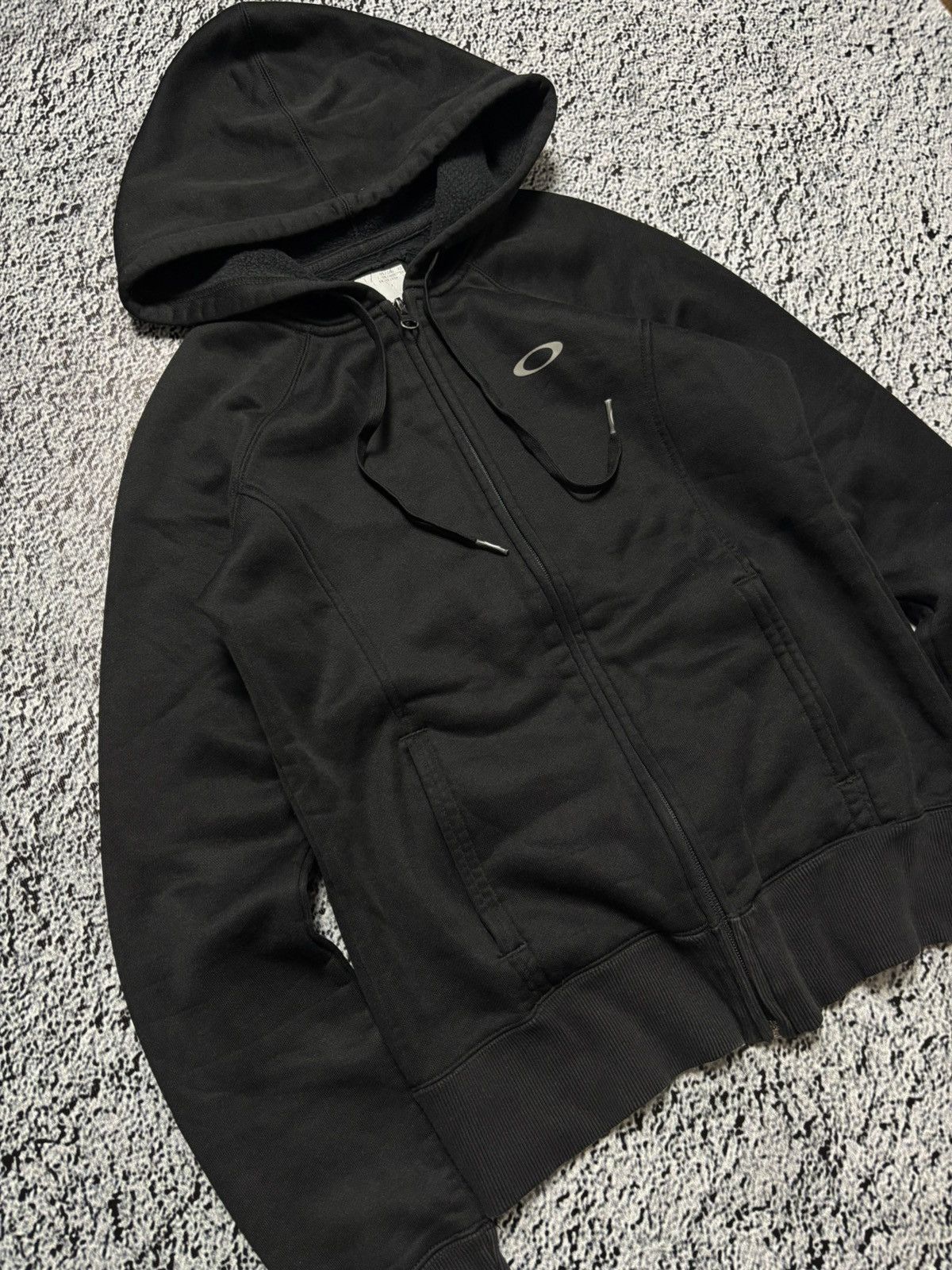 Oakley × Vintage Vintage Oakley zip hoodie with finger hole Size XS / US 0-2 / IT 36-38 - 3 Thumbnail